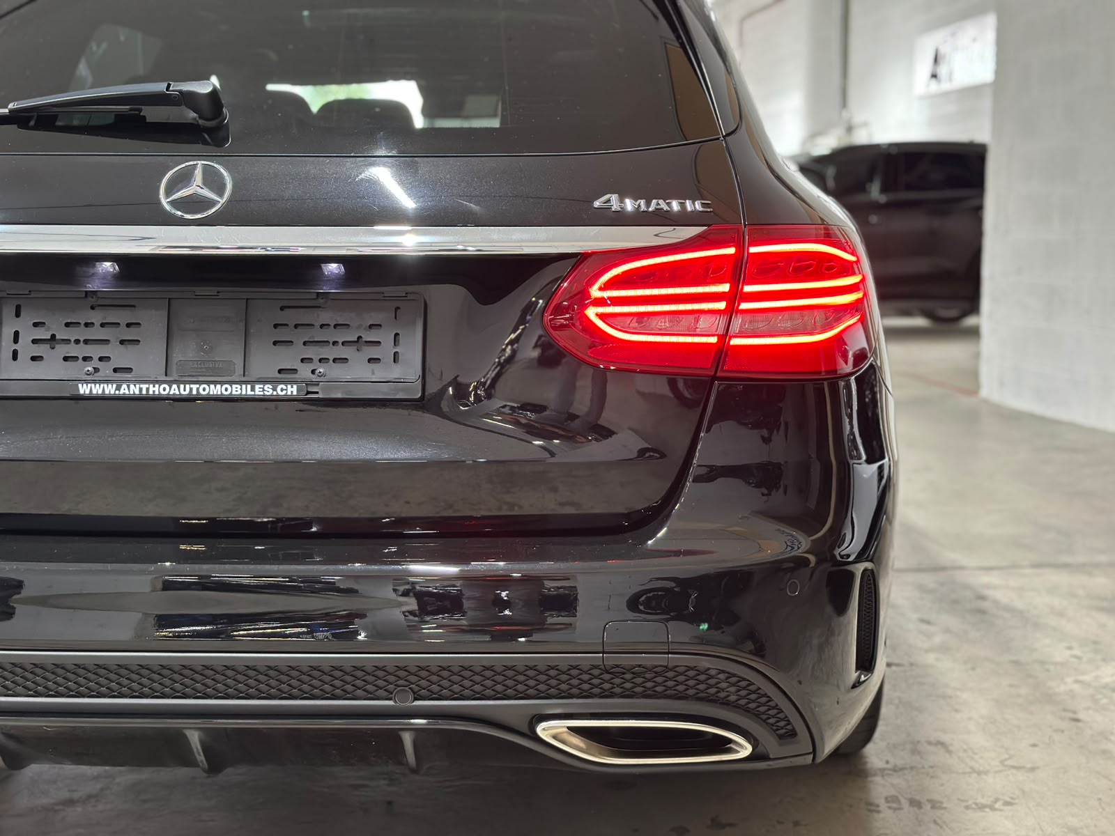 MERCEDES-BENZ C 400 AMG Line 4Matic 7G-Tronic-image-7
