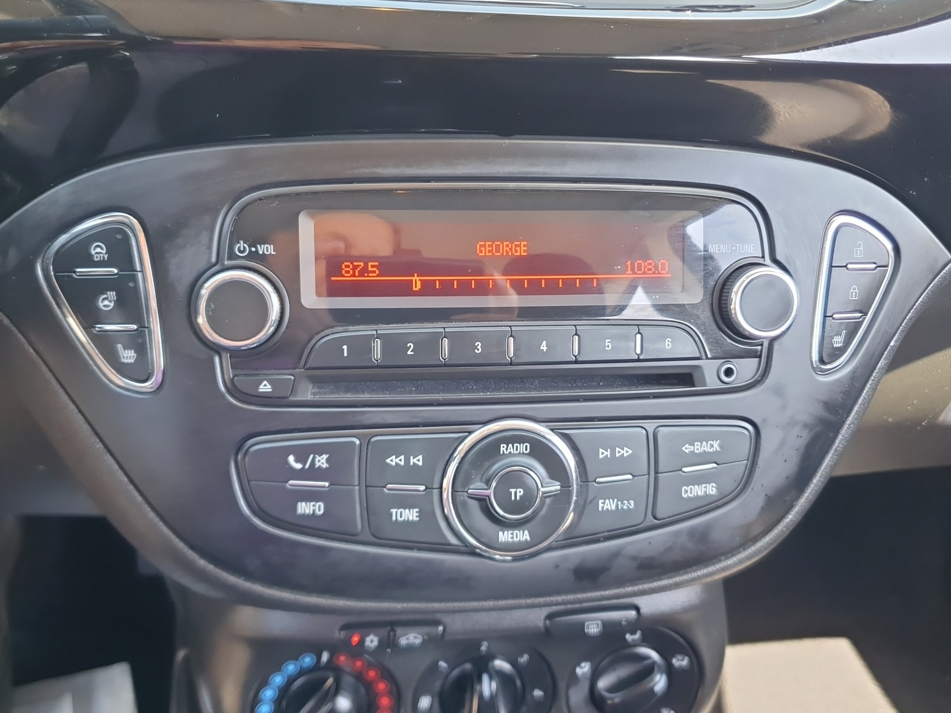 OPEL Corsa 1.4 TP Enjoy Automatic-image-11
