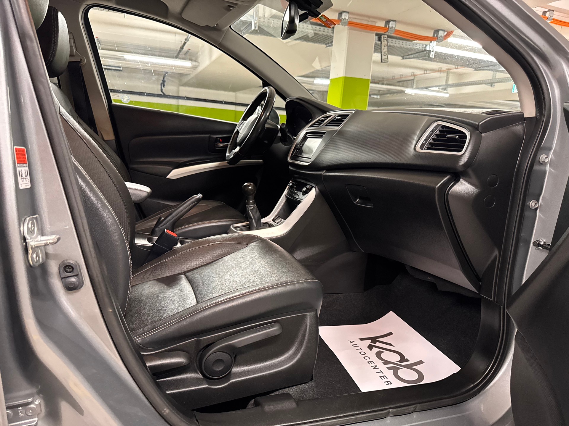 SUZUKI SX4 S-Cross 1.6 16V GL Top 4WD-image-9