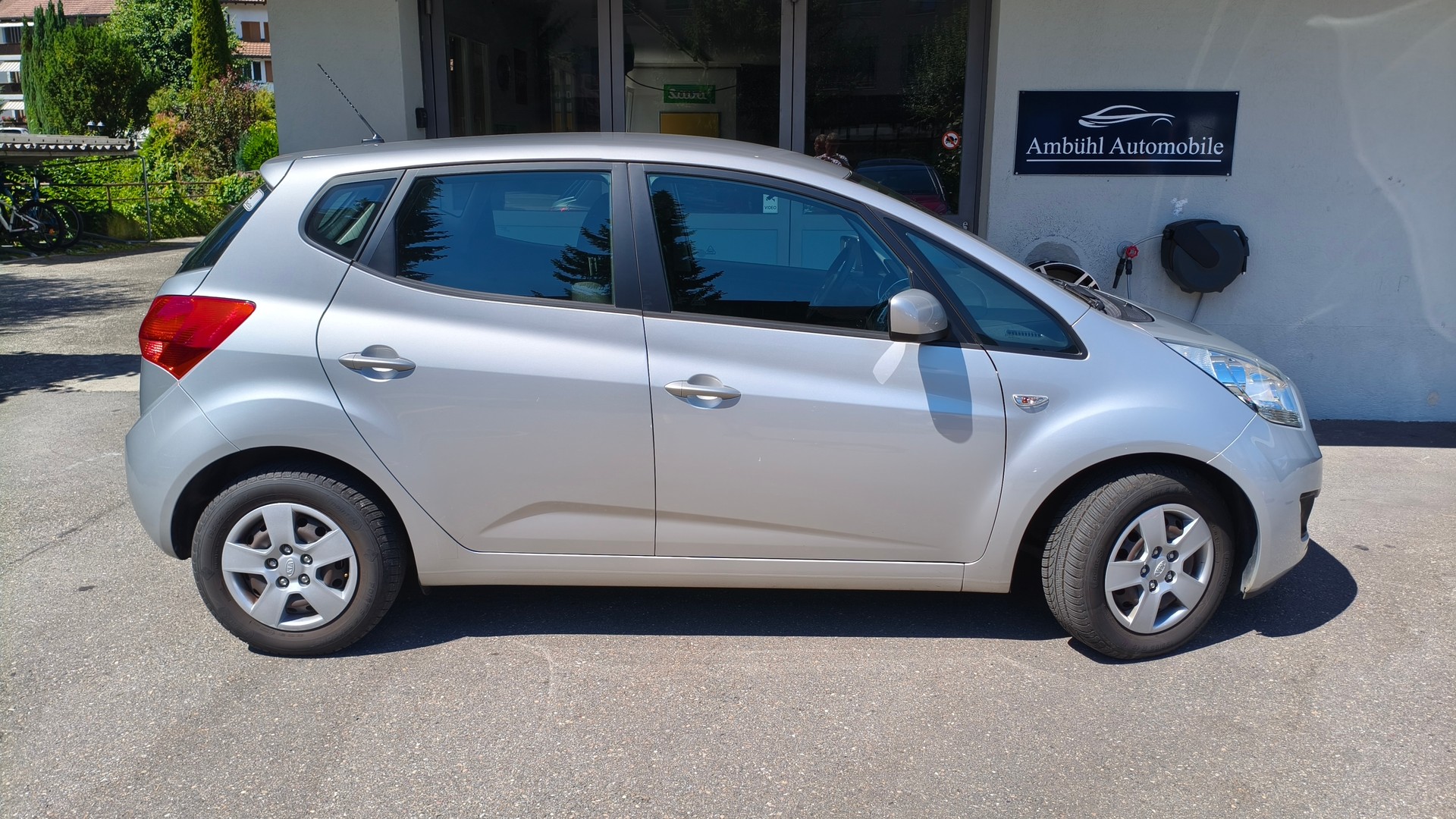 KIA Venga 1.6 CVVT Classic-image-1