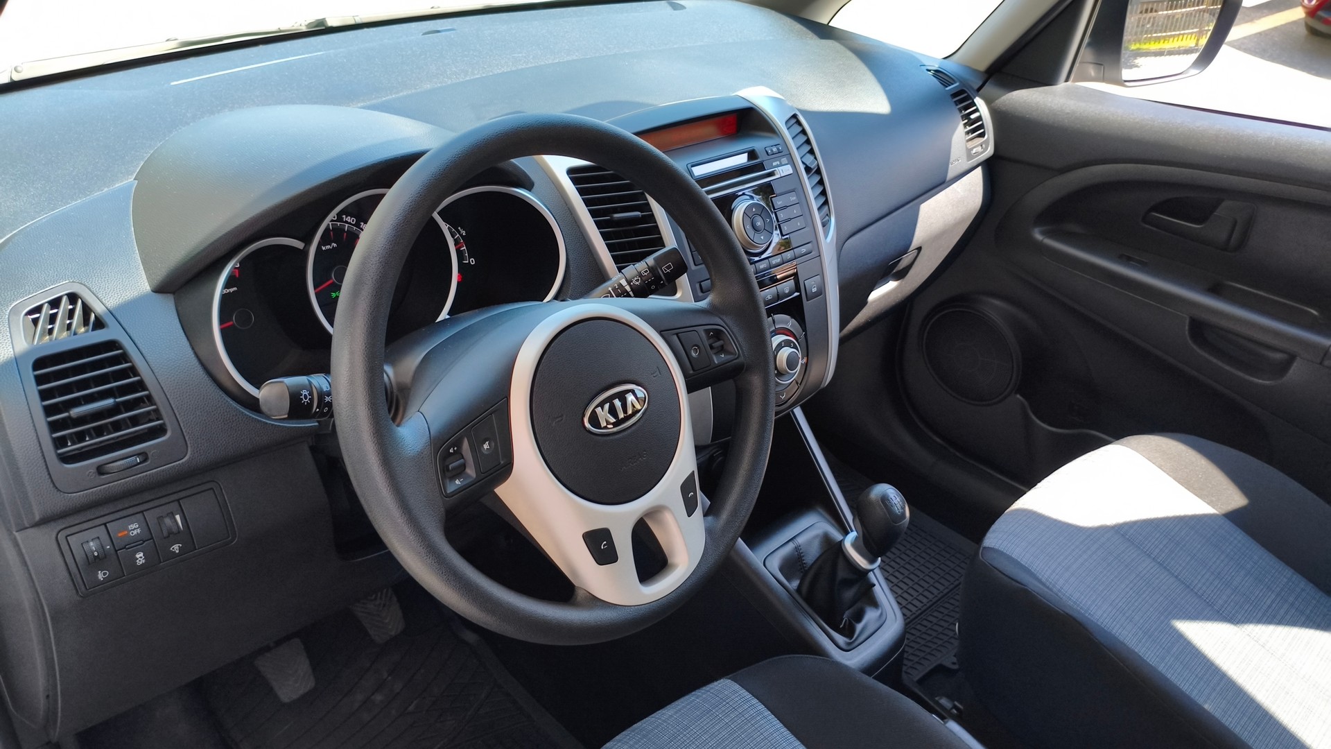 KIA Venga 1.6 CVVT Classic-image-6