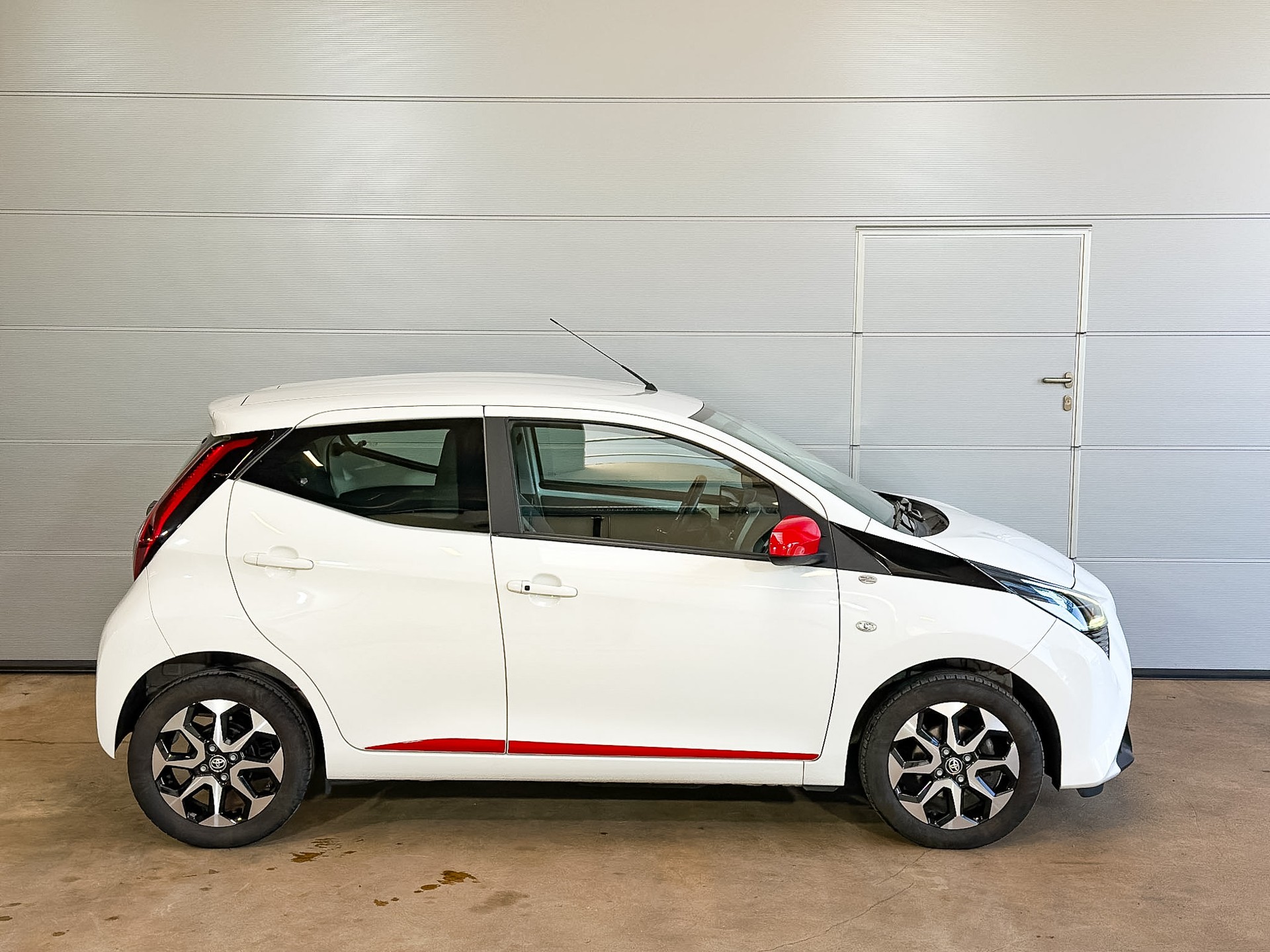 TOYOTA Aygo 1.0 VVT-i Trend-image-6