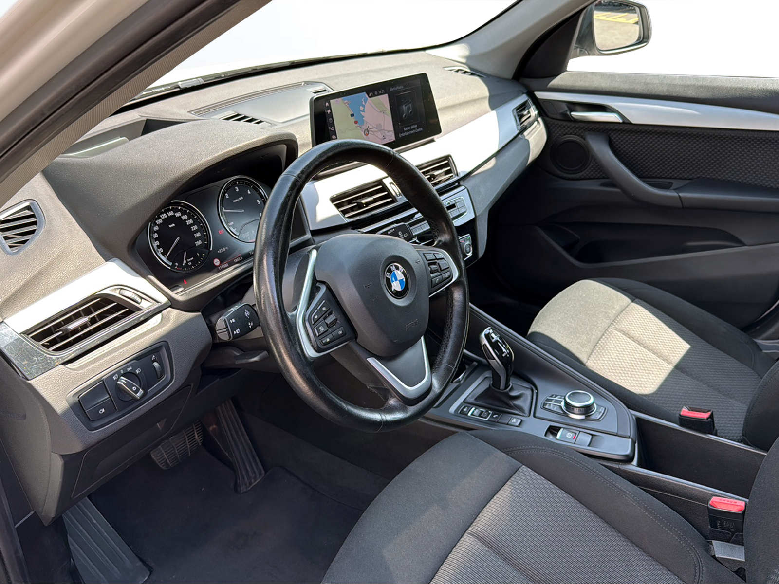 BMW X1 xDrive 18d Steptronic-image-6