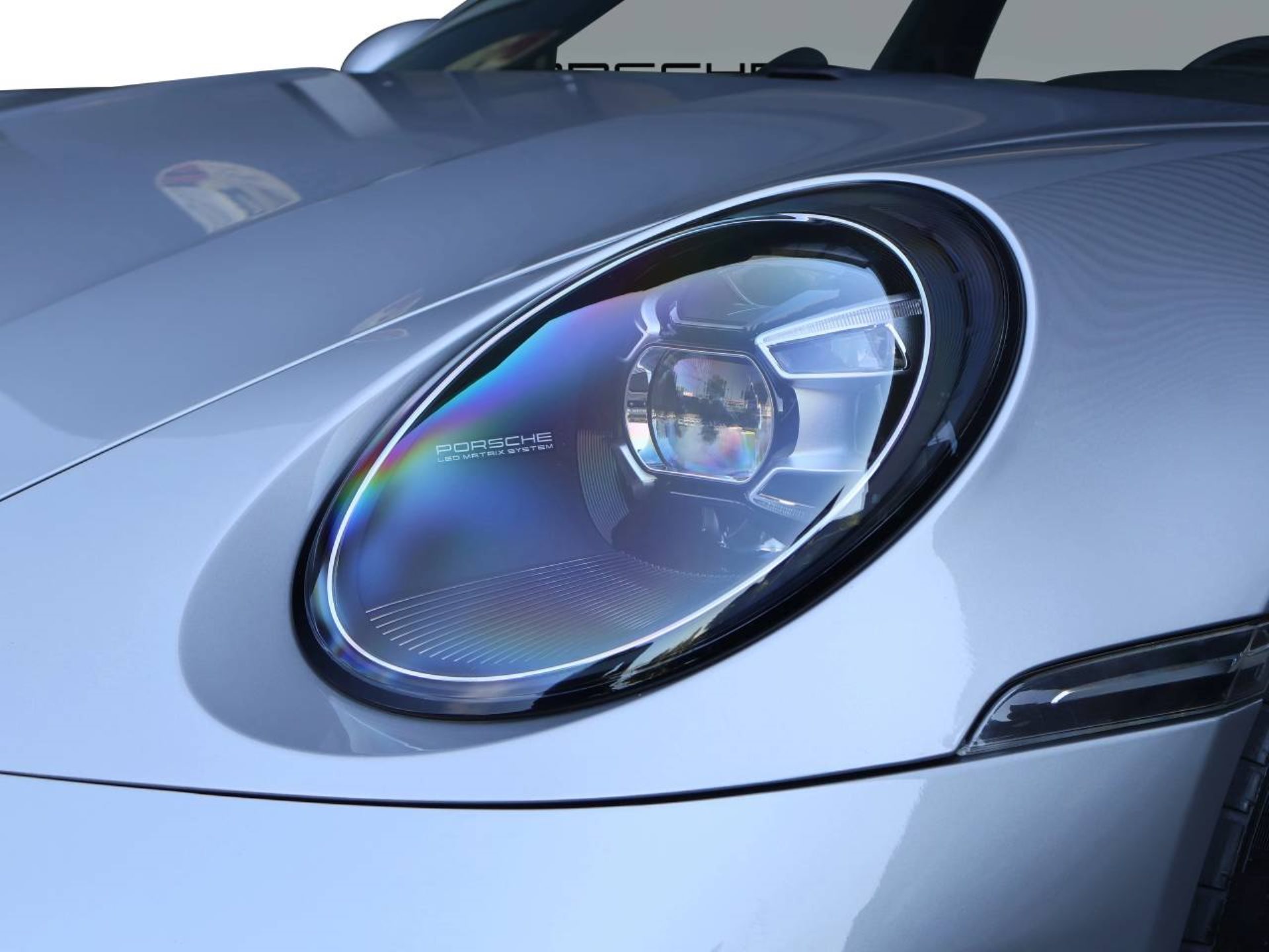PORSCHE 911 Carrera 4S-image-28