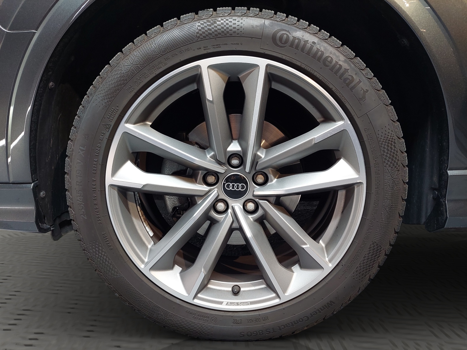 AUDI Q3 35 TDI S line quattro S-tronic-image-11