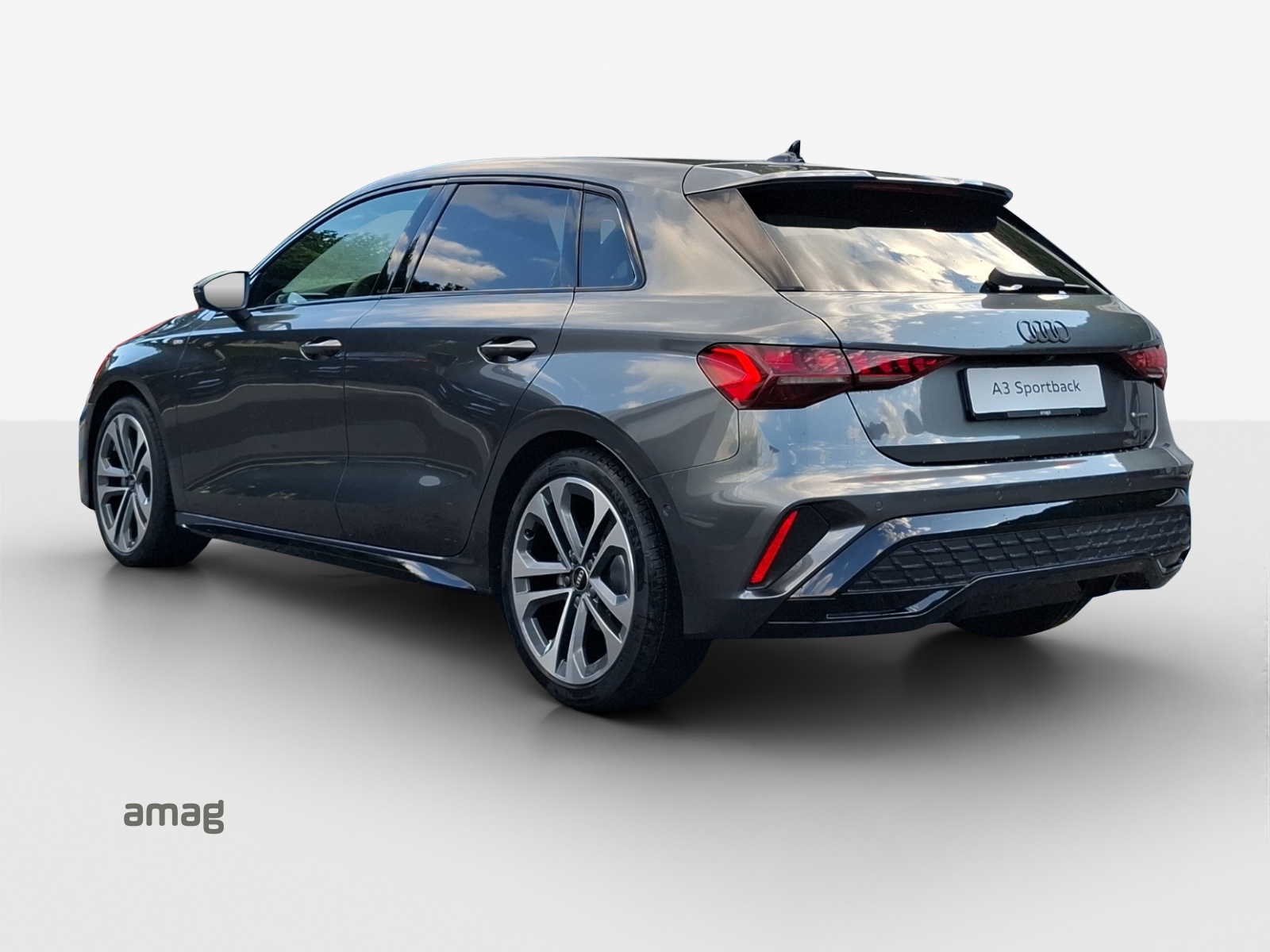 AUDI A3 Sportback TFSI 150 kW quattro S line S tronic-showroom-element-2