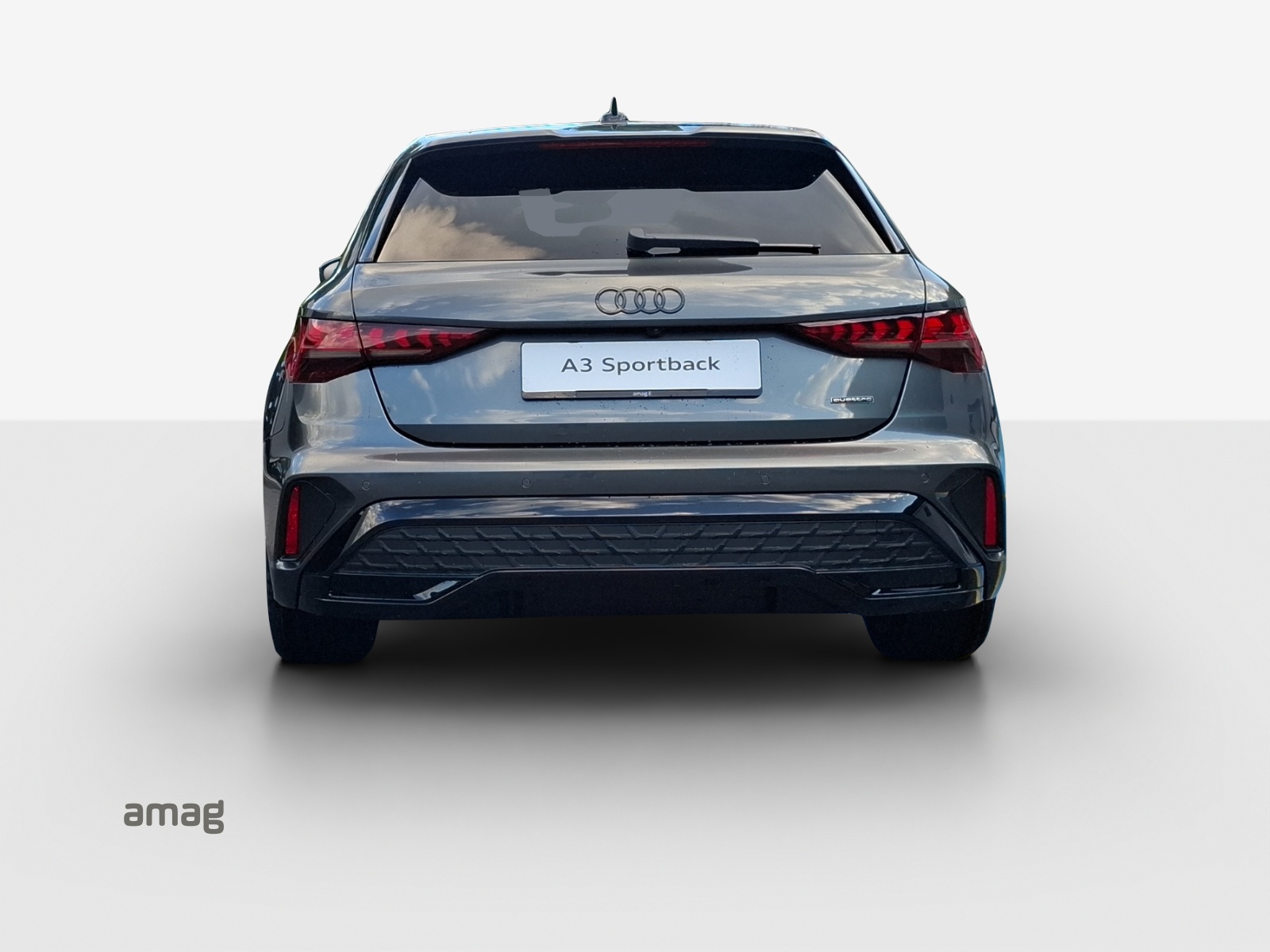 AUDI A3 Sportback TFSI 150 kW quattro S line S tronic-showroom-element-3