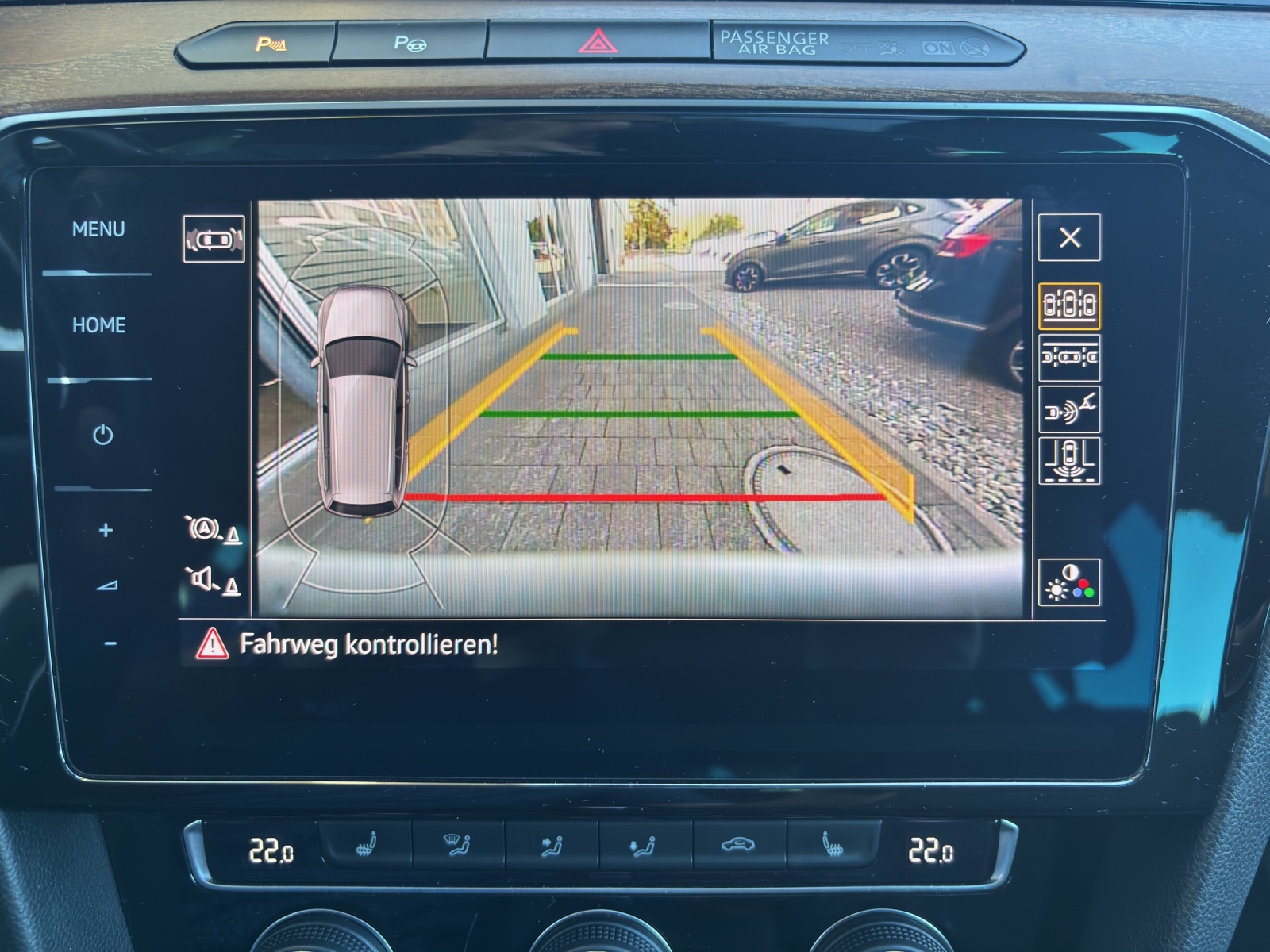 VW Passat Alltrack 2.0 TSI 4Motion DSG mit Panorama-Ausstell-/Schiebedach & Winterräder-image-20