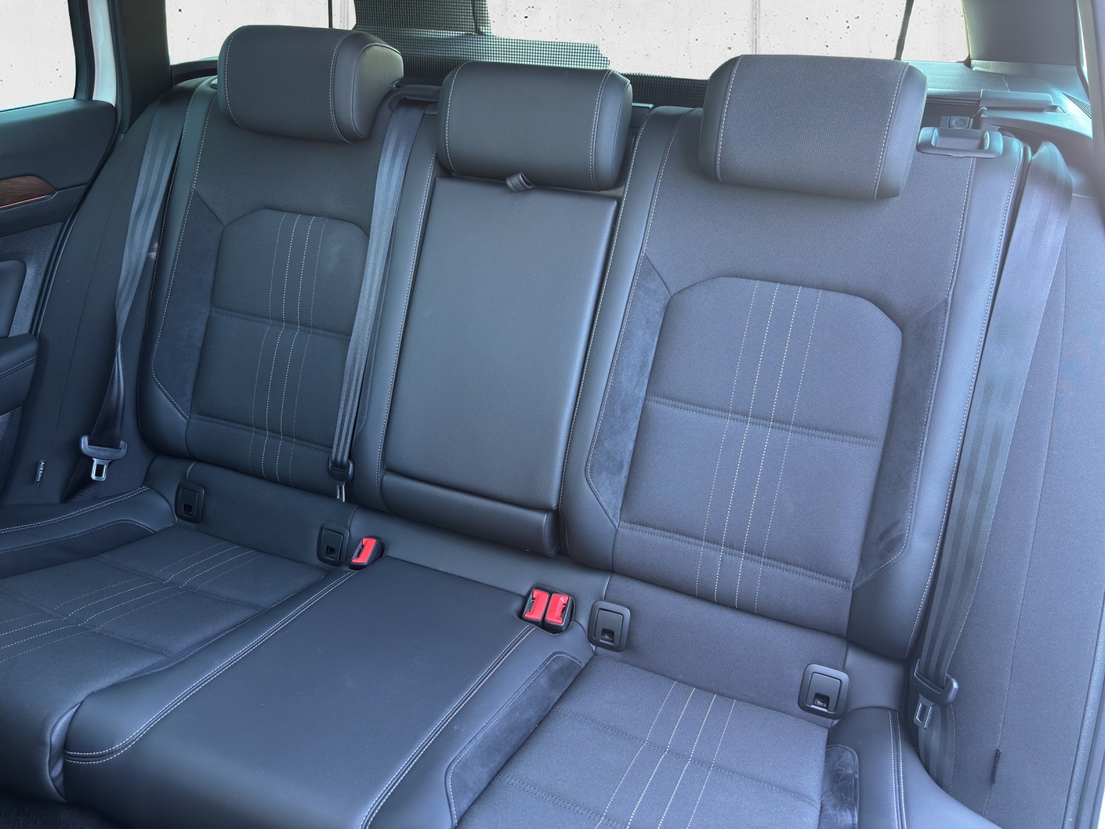 VW Passat Alltrack 2.0 TSI 4Motion DSG mit Panorama-Ausstell-/Schiebedach & Winterräder-image-29