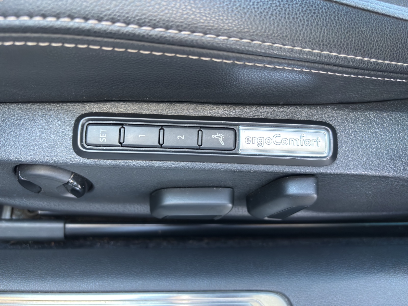 VW Passat Alltrack 2.0 TSI 4Motion DSG mit Panorama-Ausstell-/Schiebedach & Winterräder-image-28