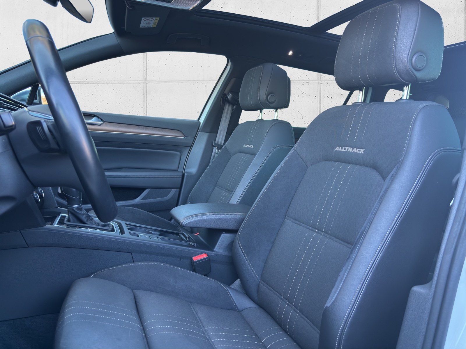 VW Passat Alltrack 2.0 TSI 4Motion DSG mit Panorama-Ausstell-/Schiebedach & Winterräder-image-27
