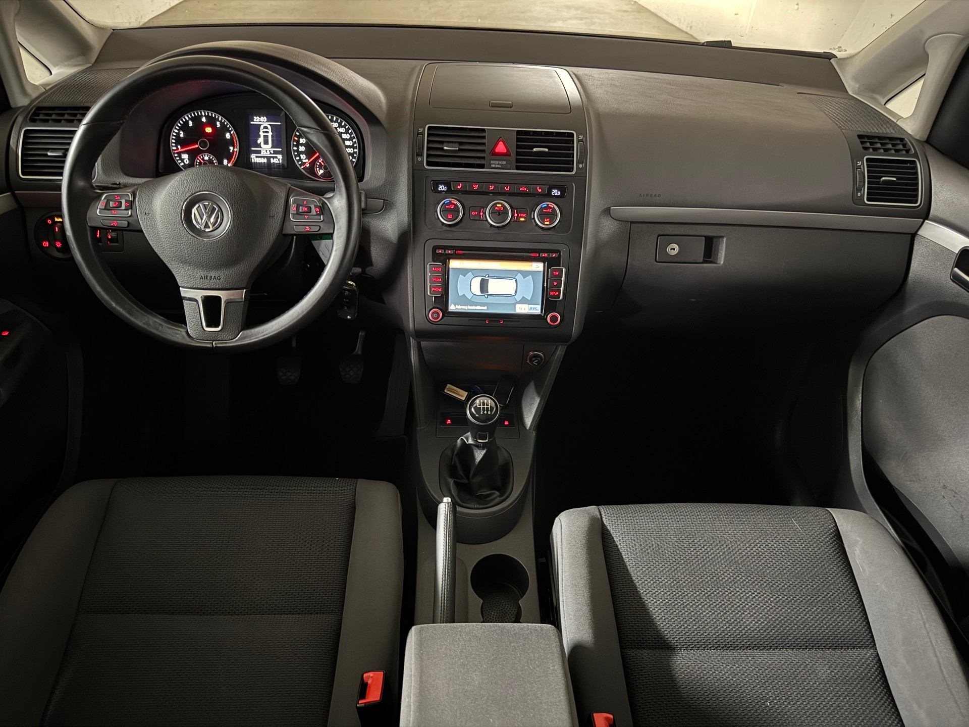 VW Touran 1.4 TSI Design 7-Platz, Facelift-image-10