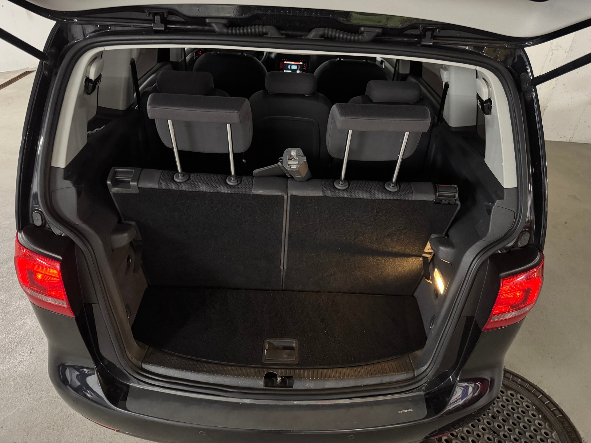 VW Touran 1.4 TSI Design 7-Platz, Facelift-image-7