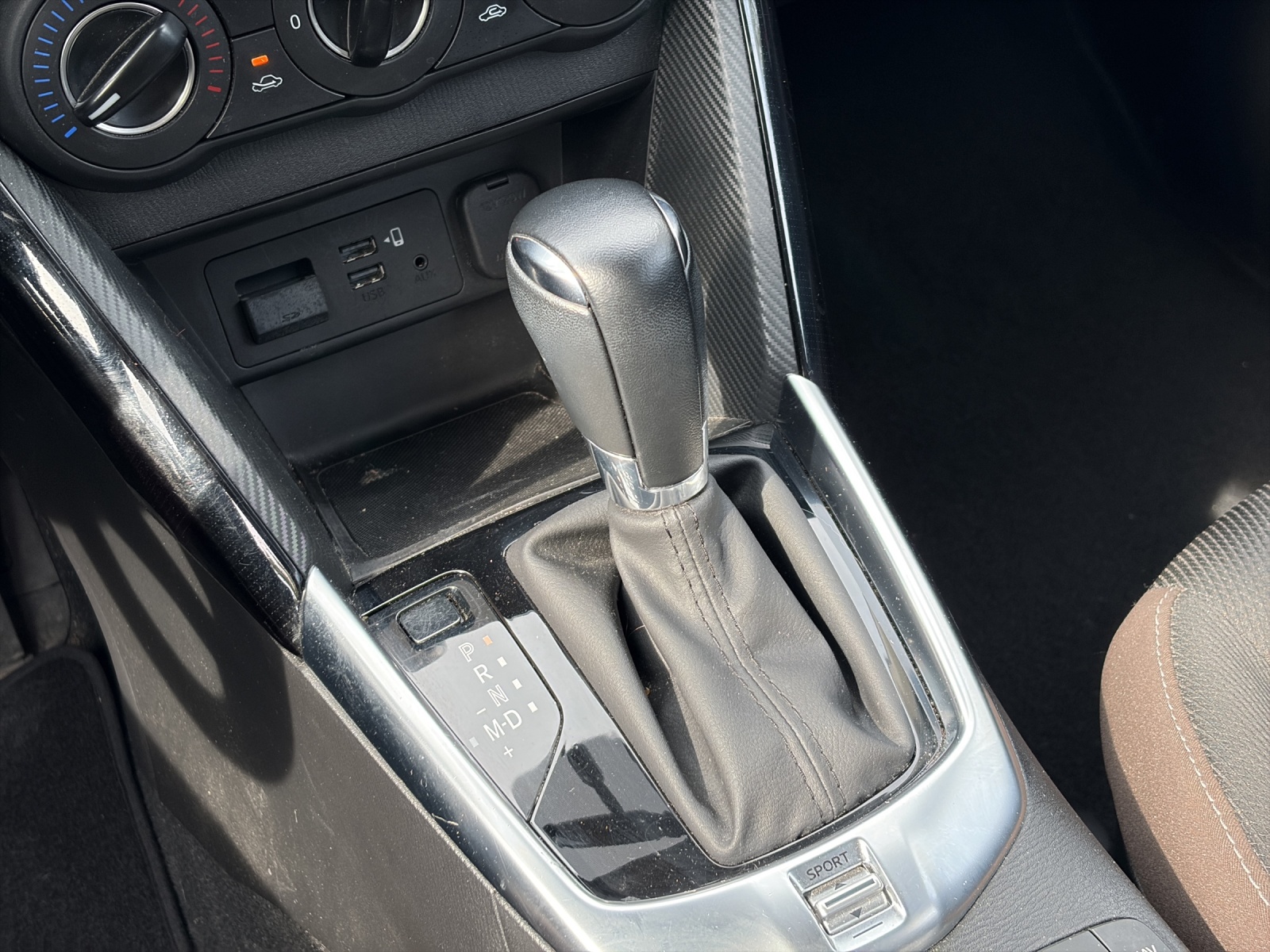 MAZDA 2 SKYACTIV-G 90 Ambition Automat-image-17