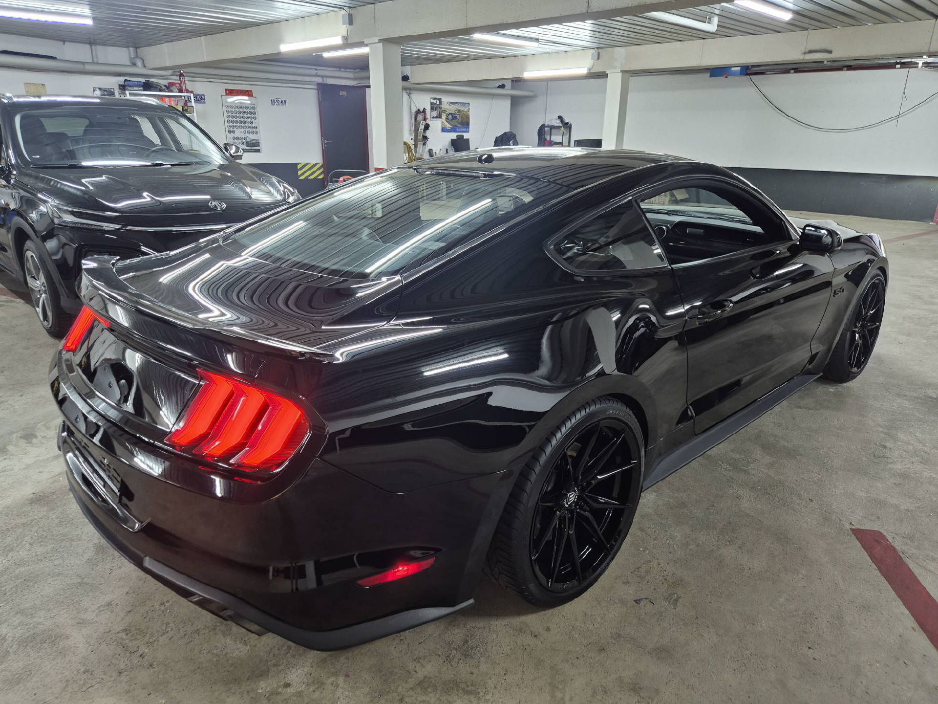 FORD Mustang Coupé 5.0 V8 GT USA-image-3