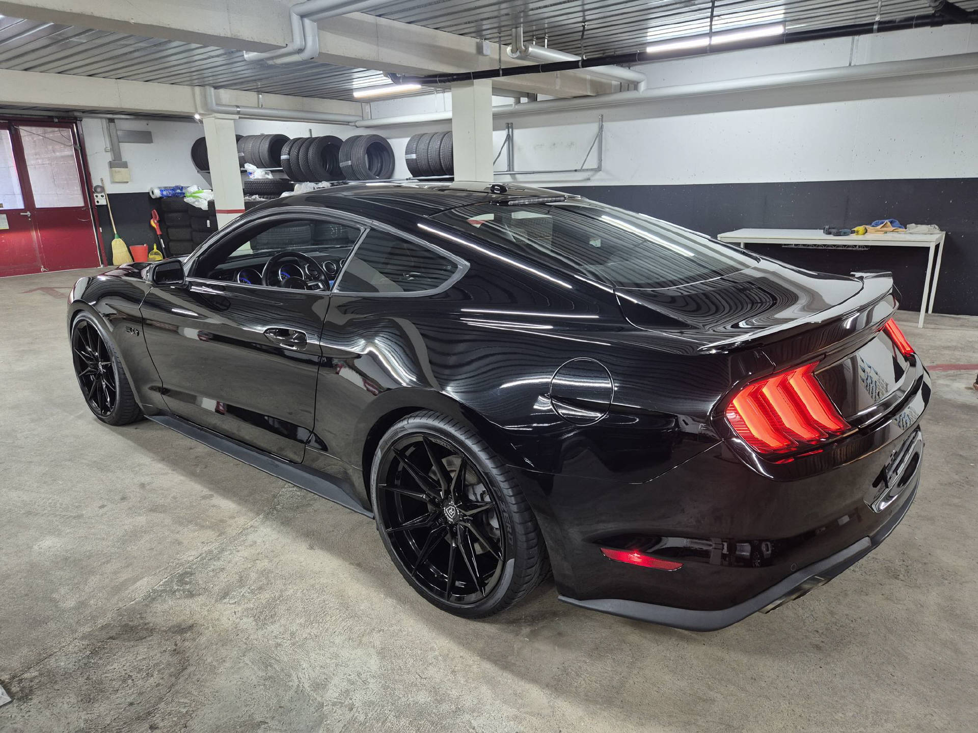 FORD Mustang Coupé 5.0 V8 GT USA-image-5