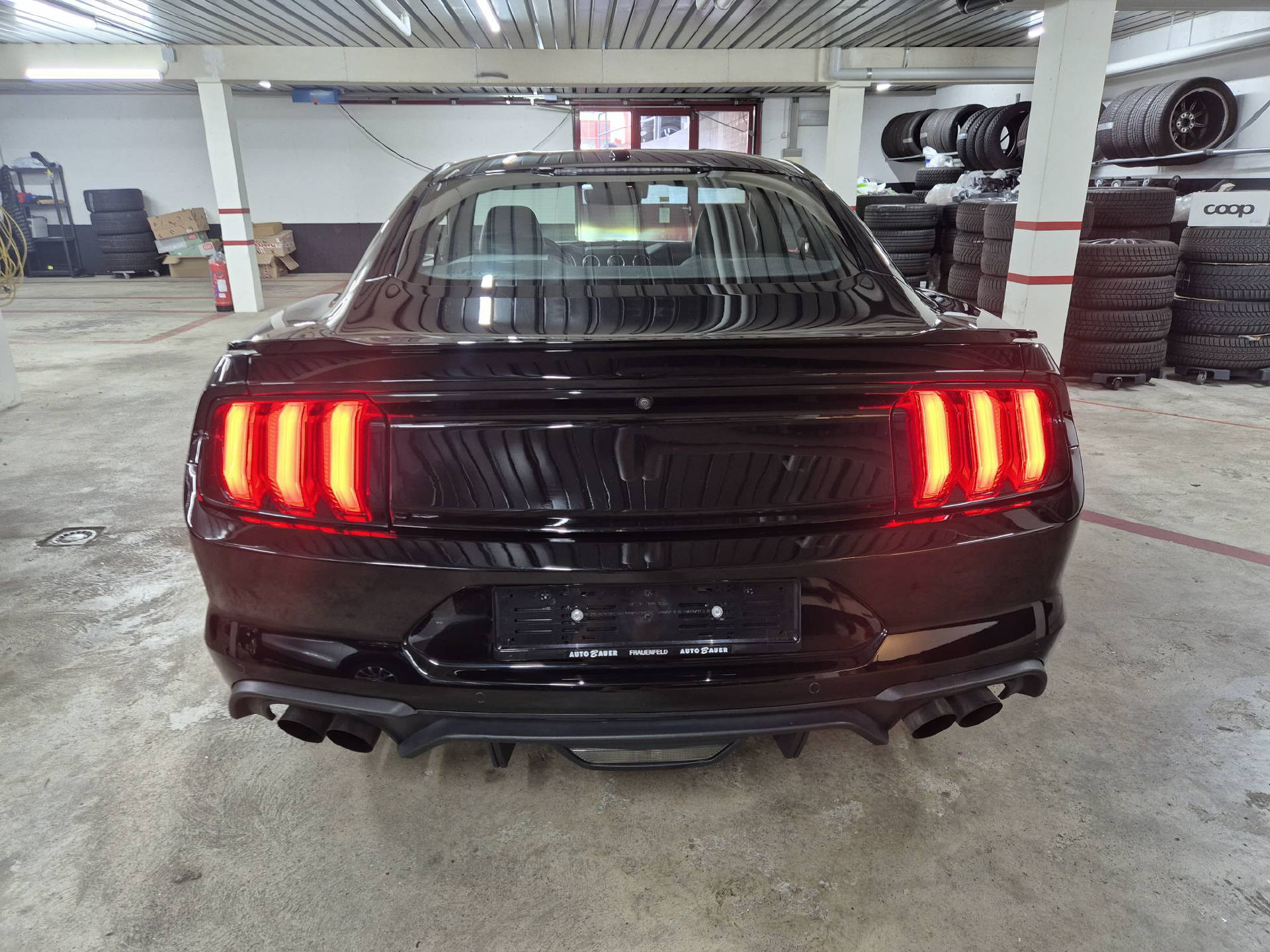 FORD Mustang Coupé 5.0 V8 GT USA-image-4