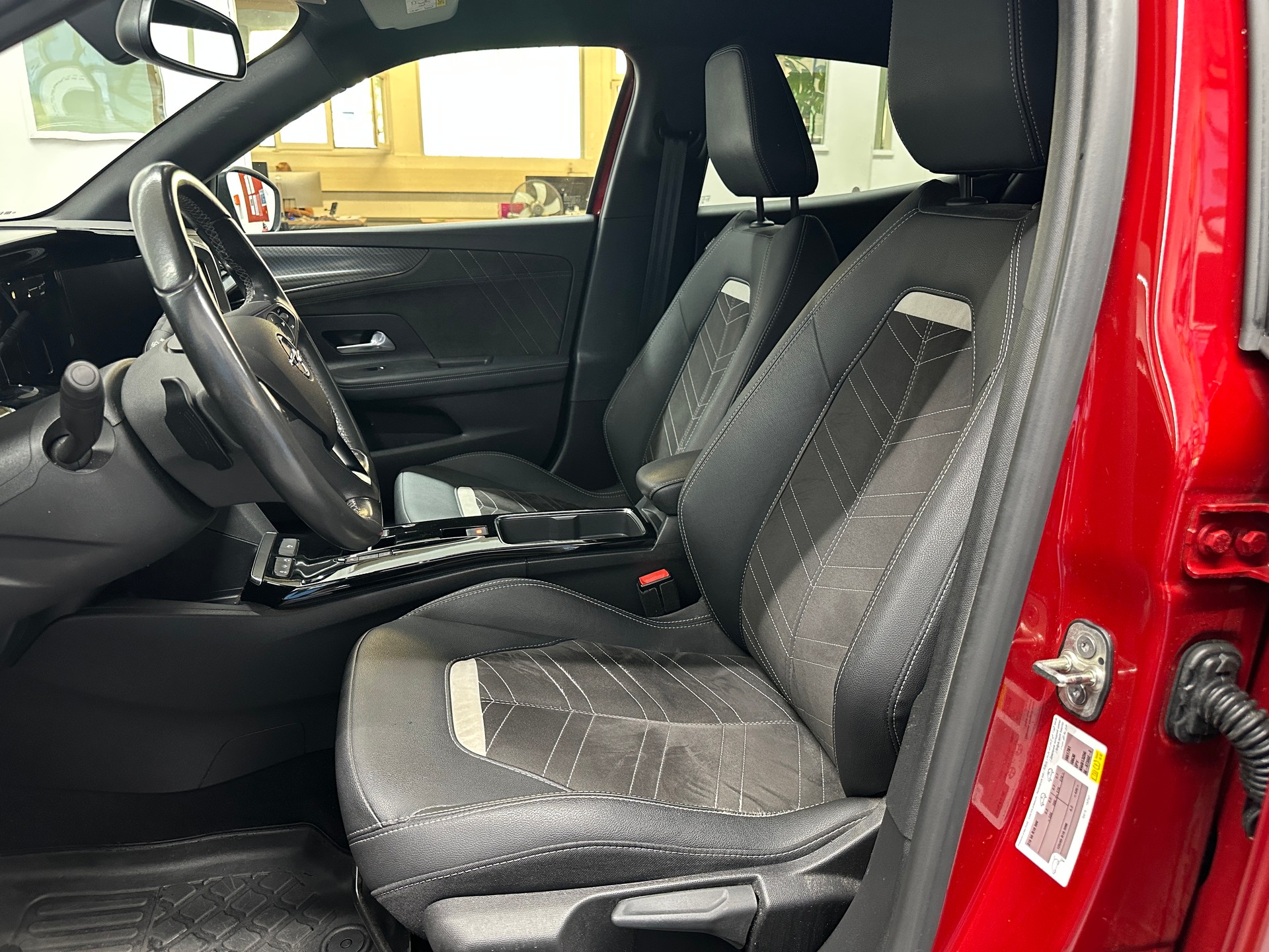 OPEL Mokka 1.2 Direct Injection Turbo Ultimate Aut.-image-7