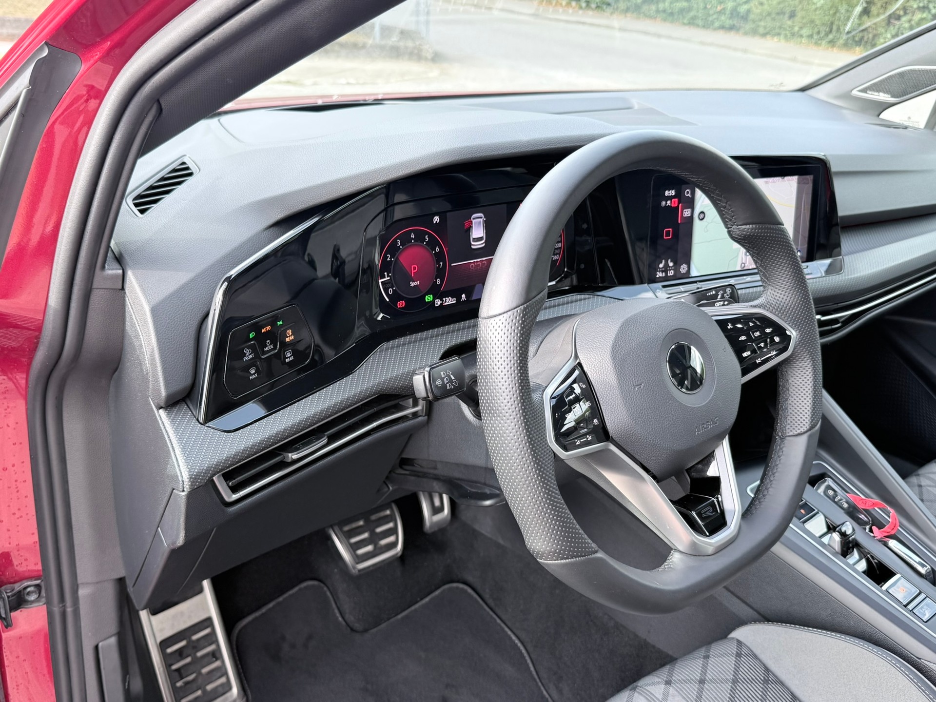 VW Golf Variant 2.0 TSI R-Line DSG 4Motion-image-14