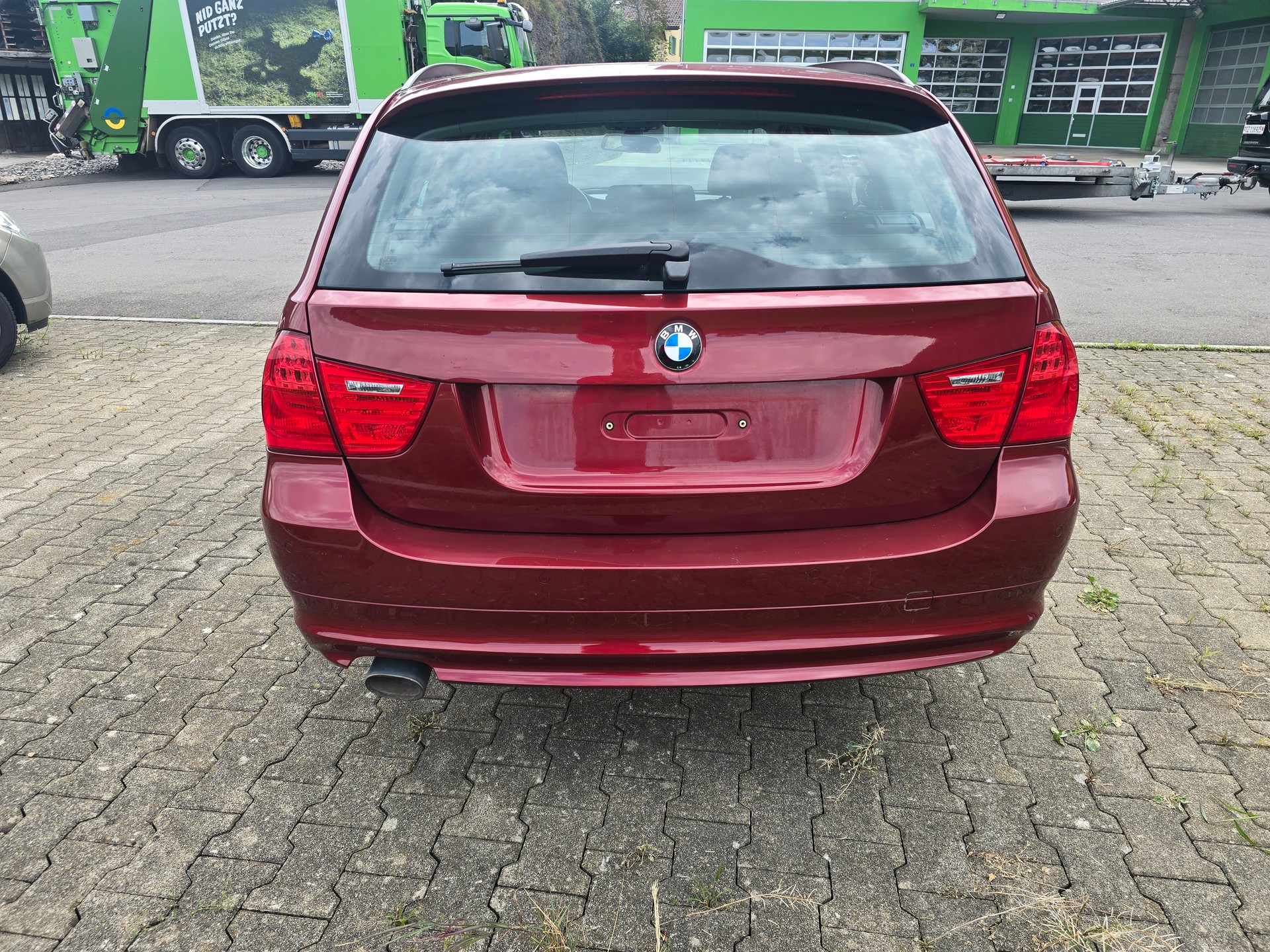 BMW 320d xDrive Touring Dynamic Edition-image-5