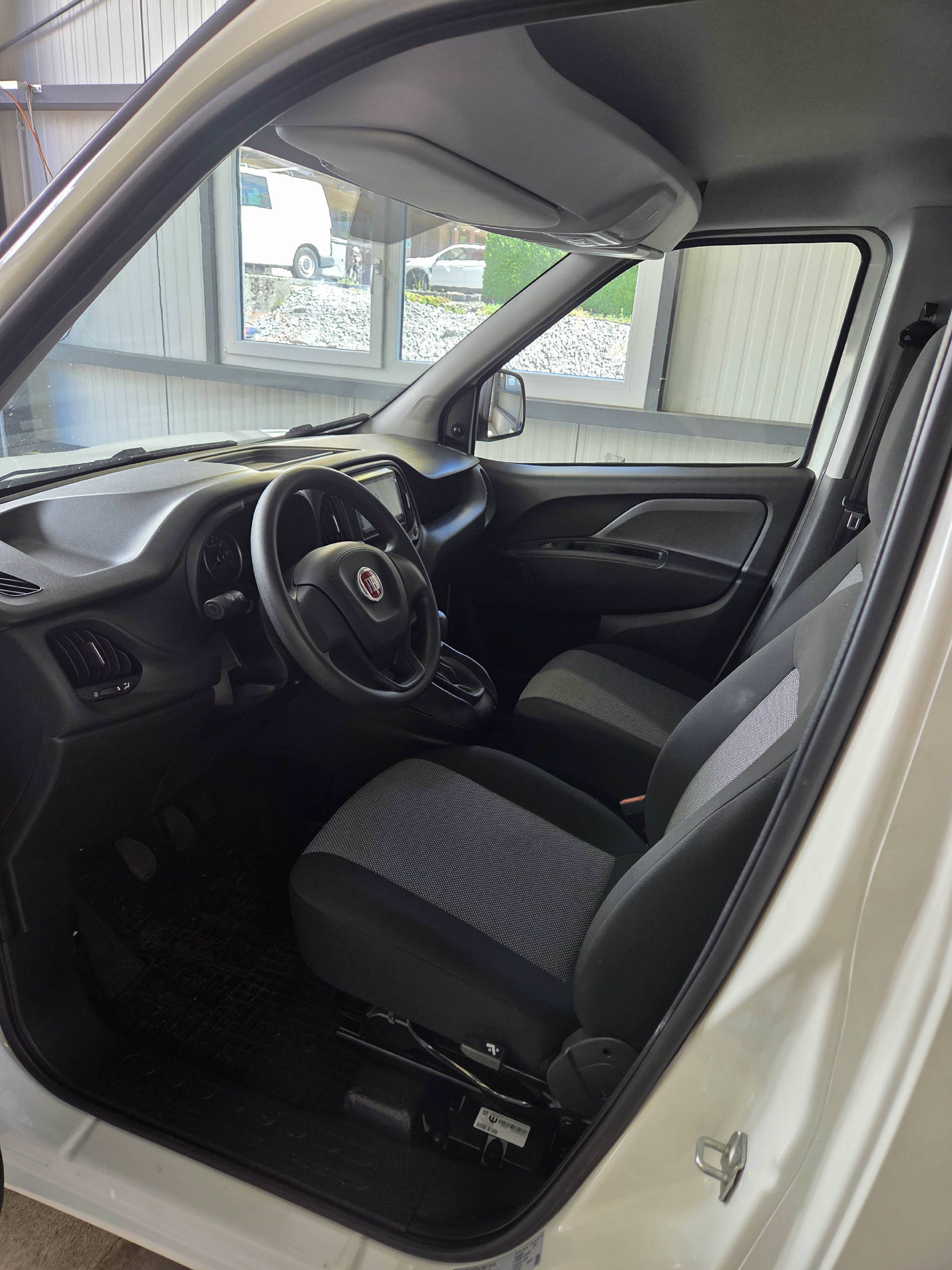 FIAT Doblo Cargo L2 1.6 JTD 120 Base-image-4