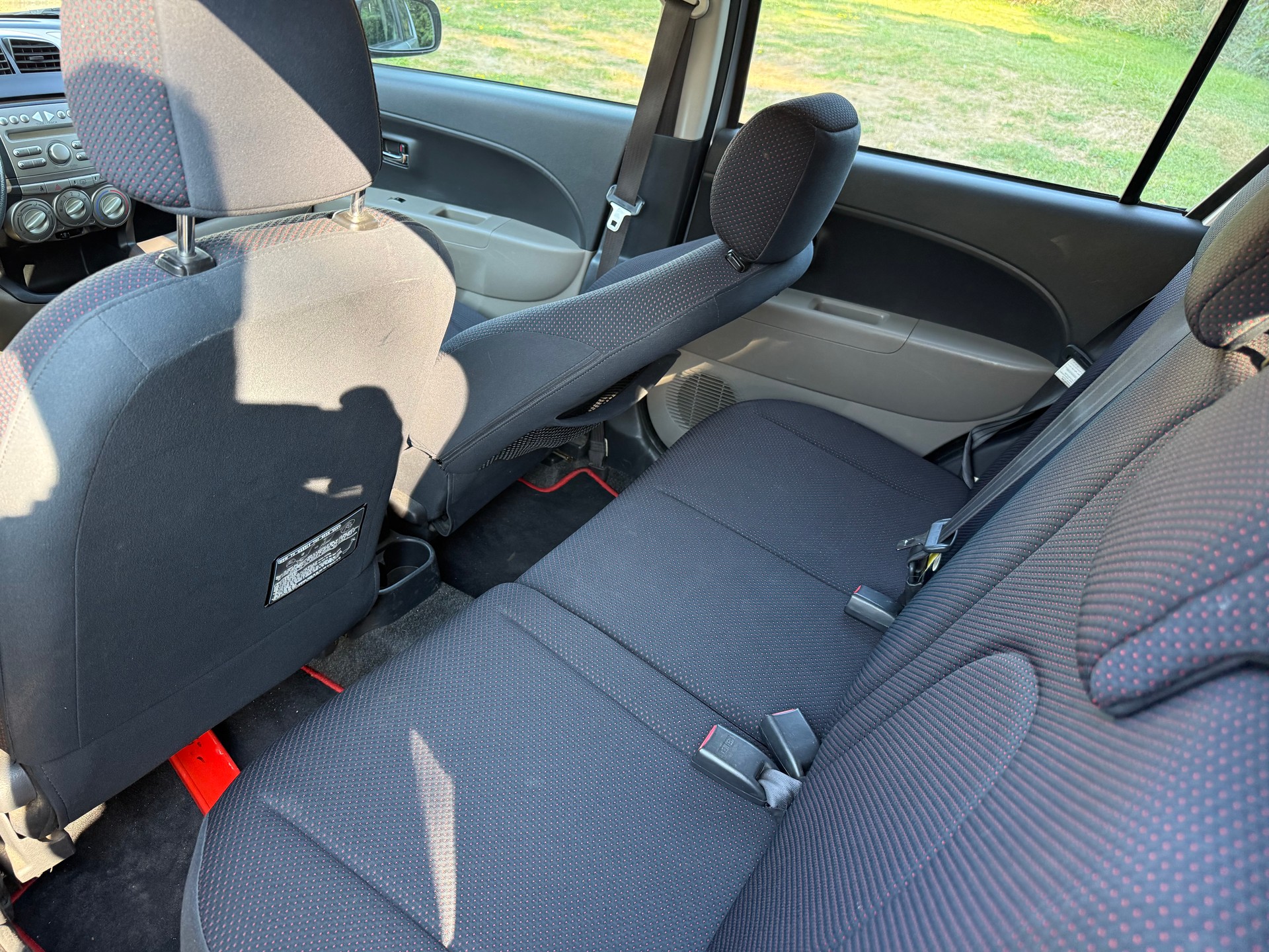 DAIHATSU Sirion 1.3 eco-4WD-image-5