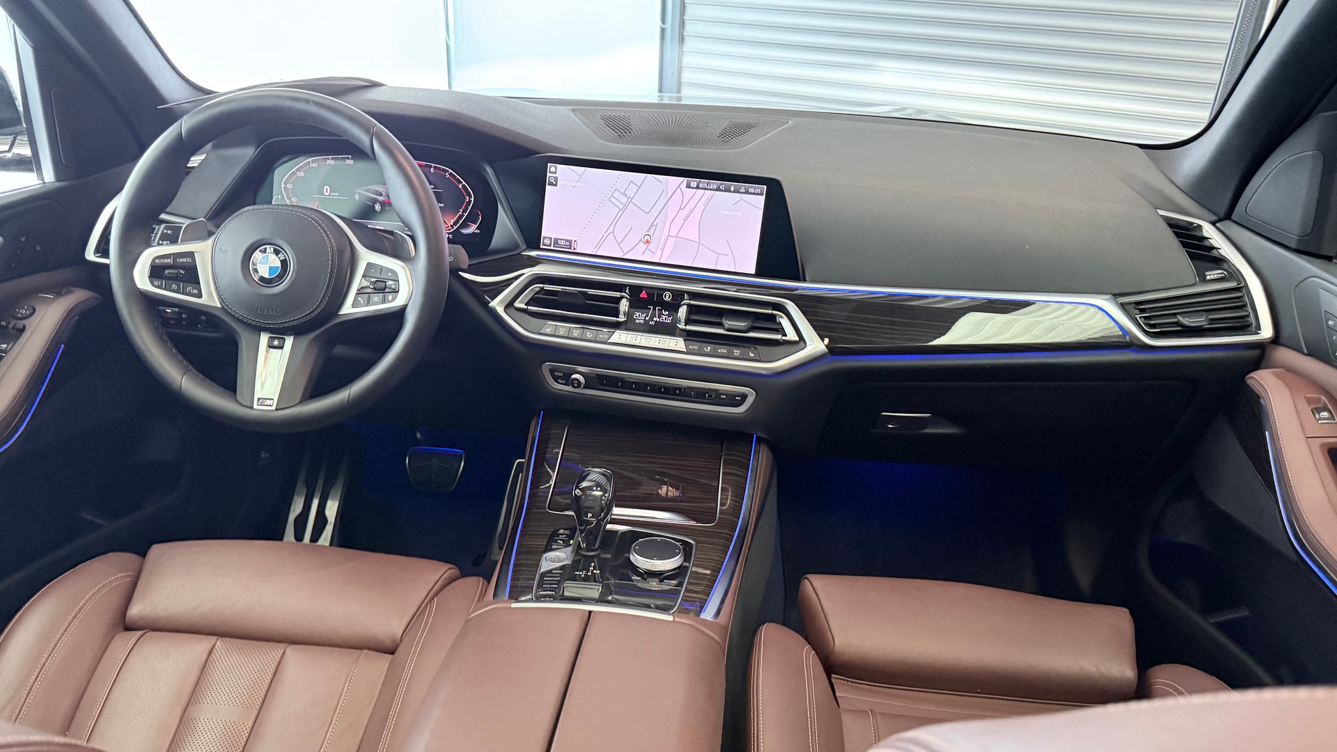 BMW X5 40i xDrive SAG-image-18
