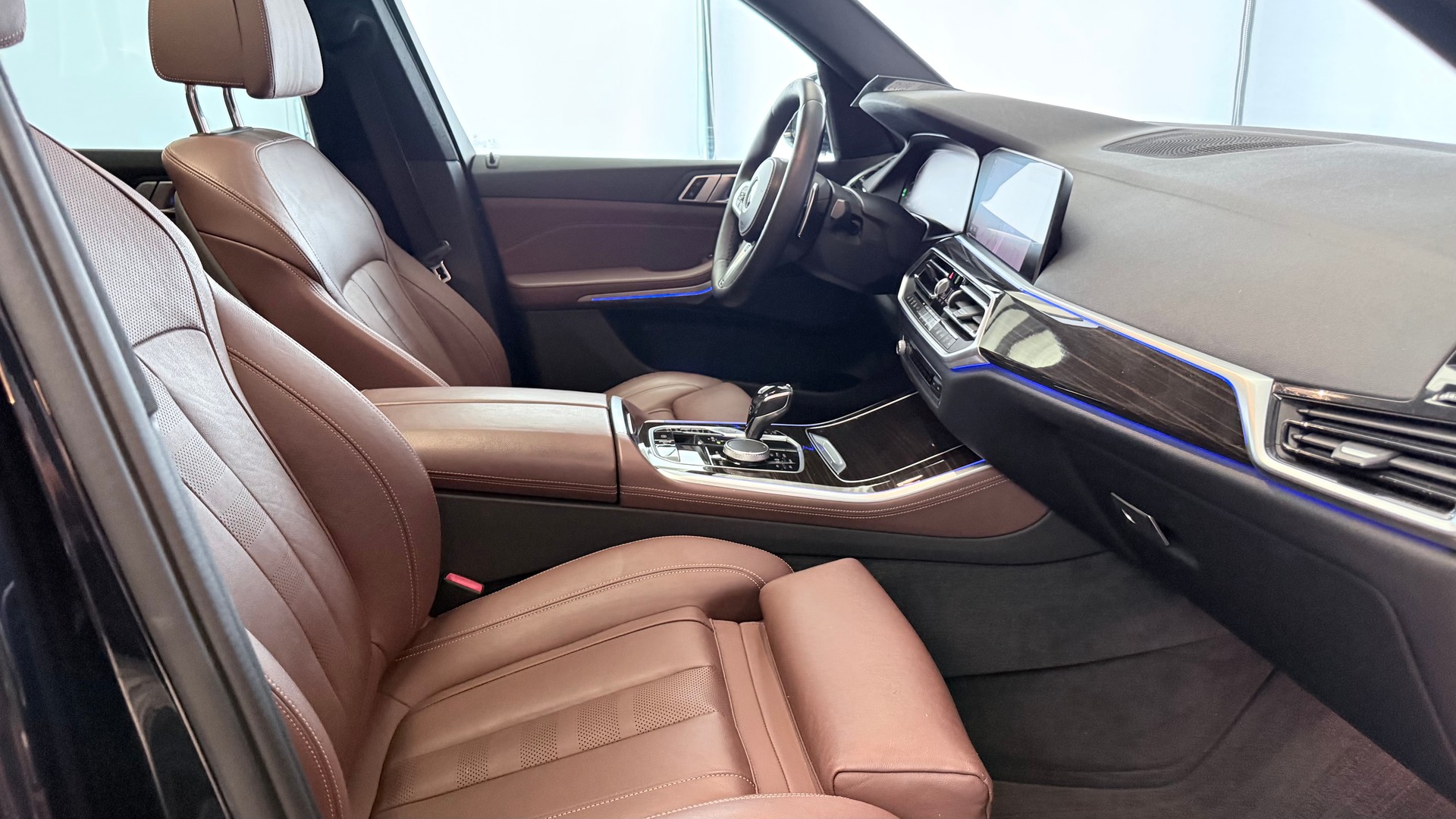 BMW X5 40i xDrive SAG-image-19