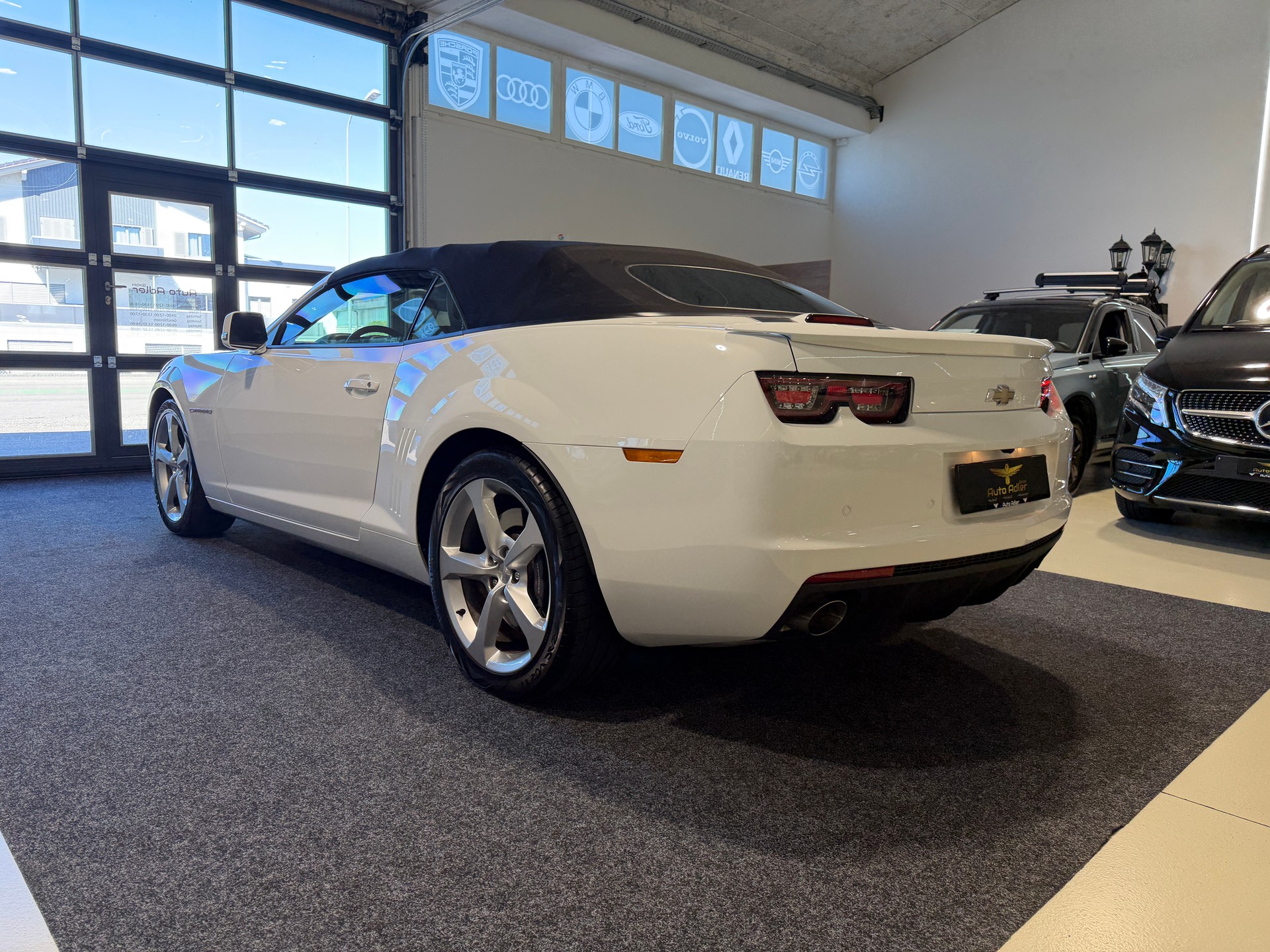 CHEVROLET Camaro 6.2 Convertible Automatic-showroom-element-3