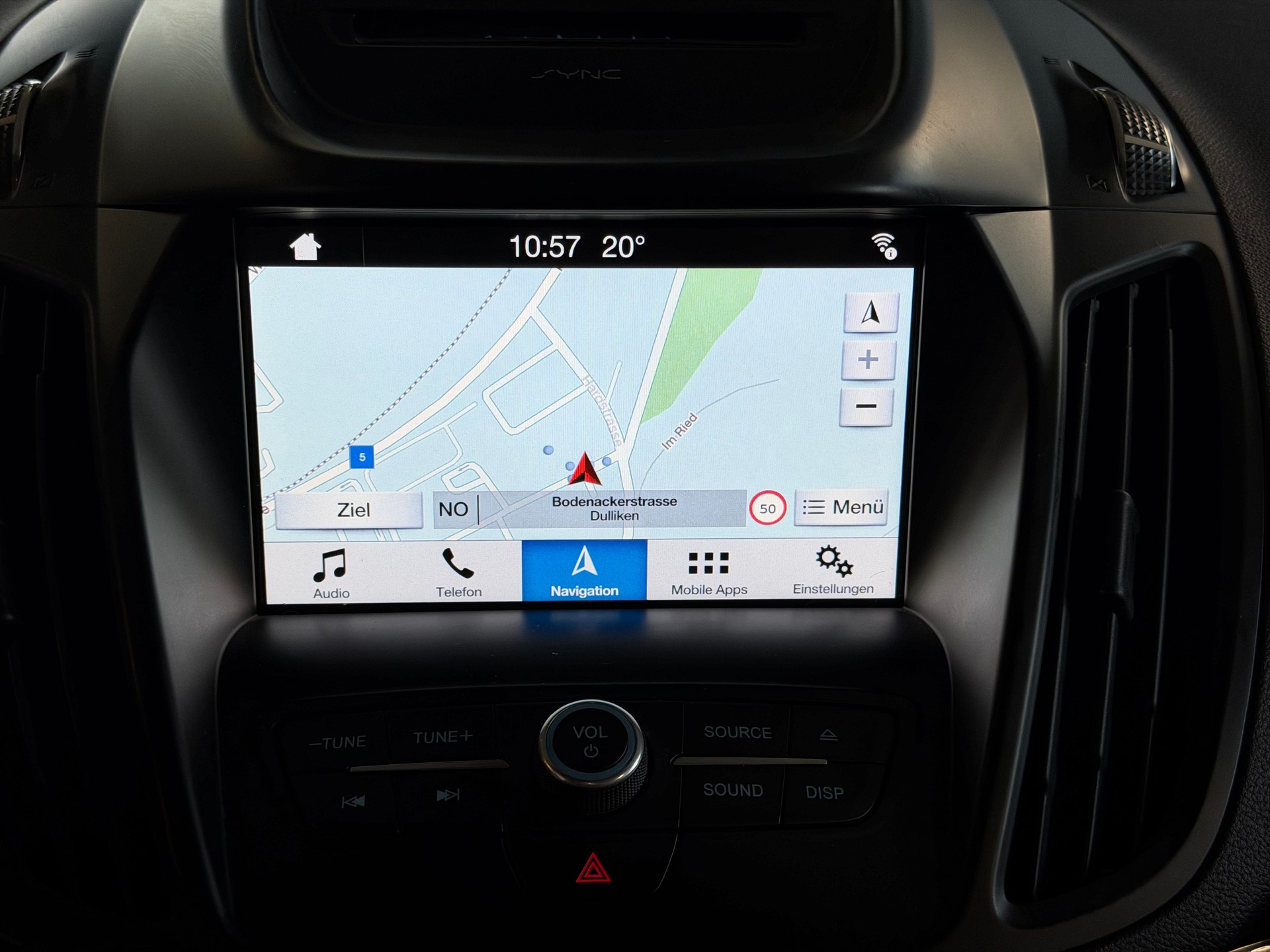 FORD Kuga 2.0 TDCi ST Line 4WD PowerShift | MFK 12.2024 | Aus 1-Hand | Lenkradheizung | Leder | Navi | AHK 2.1t.-image-16