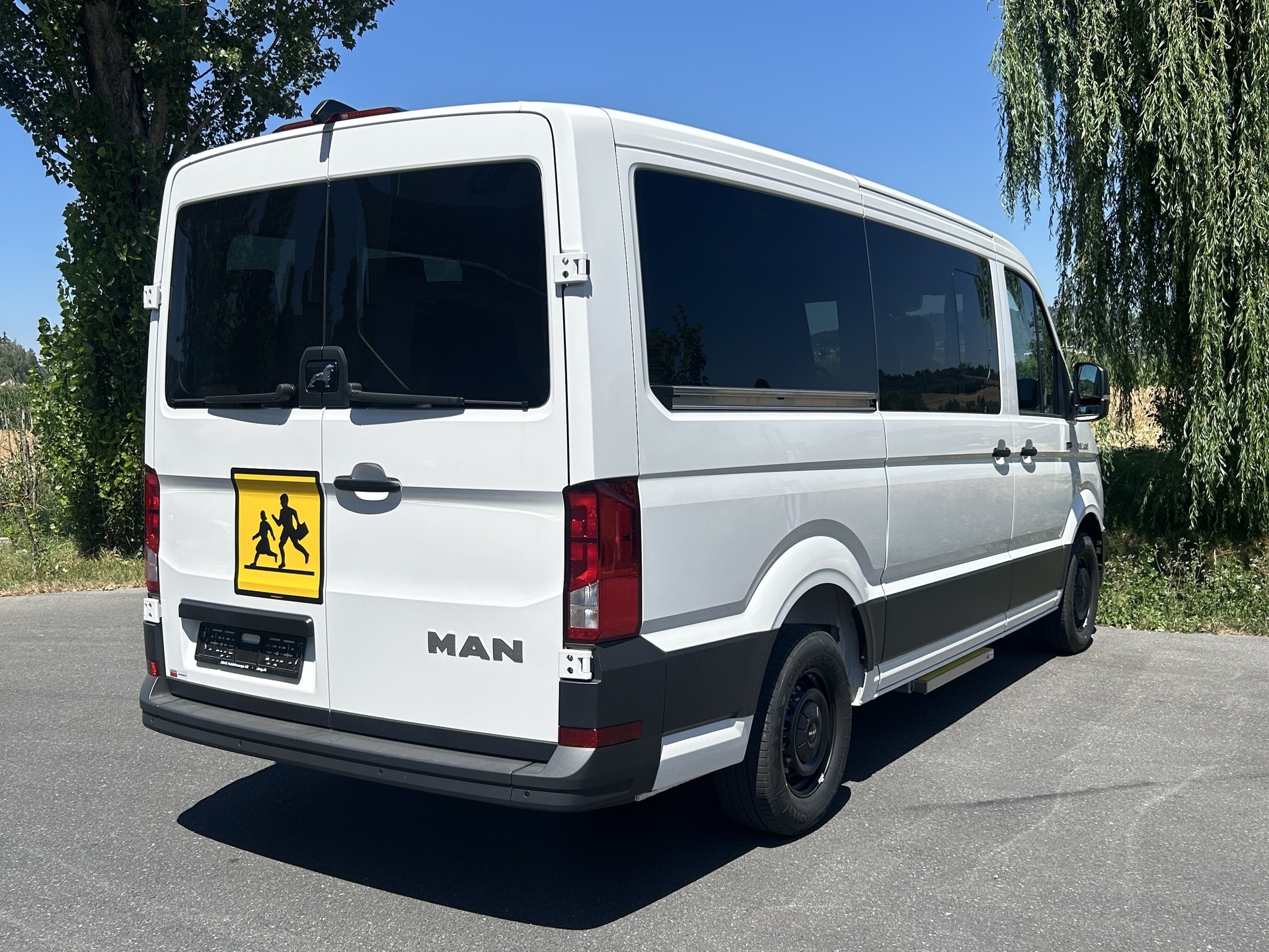 MAN TGE 3.5 4x4 Schulbus-image-8