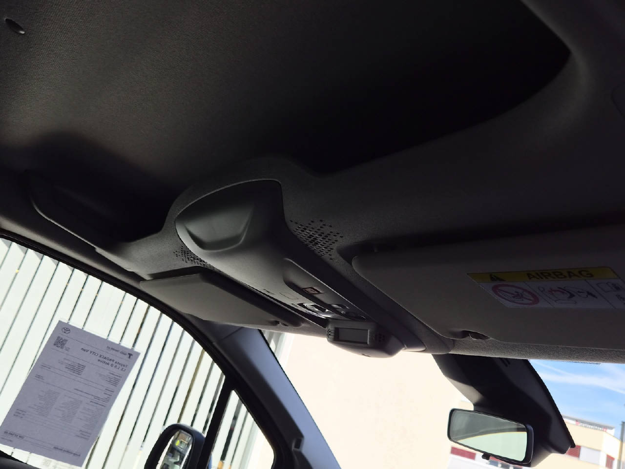 TOYOTA PROACE CITY Van L2 1.5 D Active-image-12