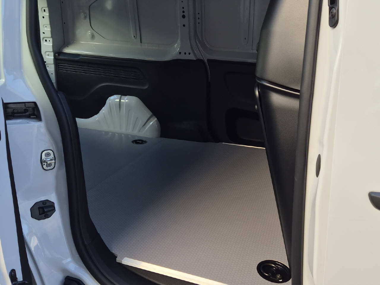 TOYOTA PROACE CITY Van L2 1.5 D Active-image-13