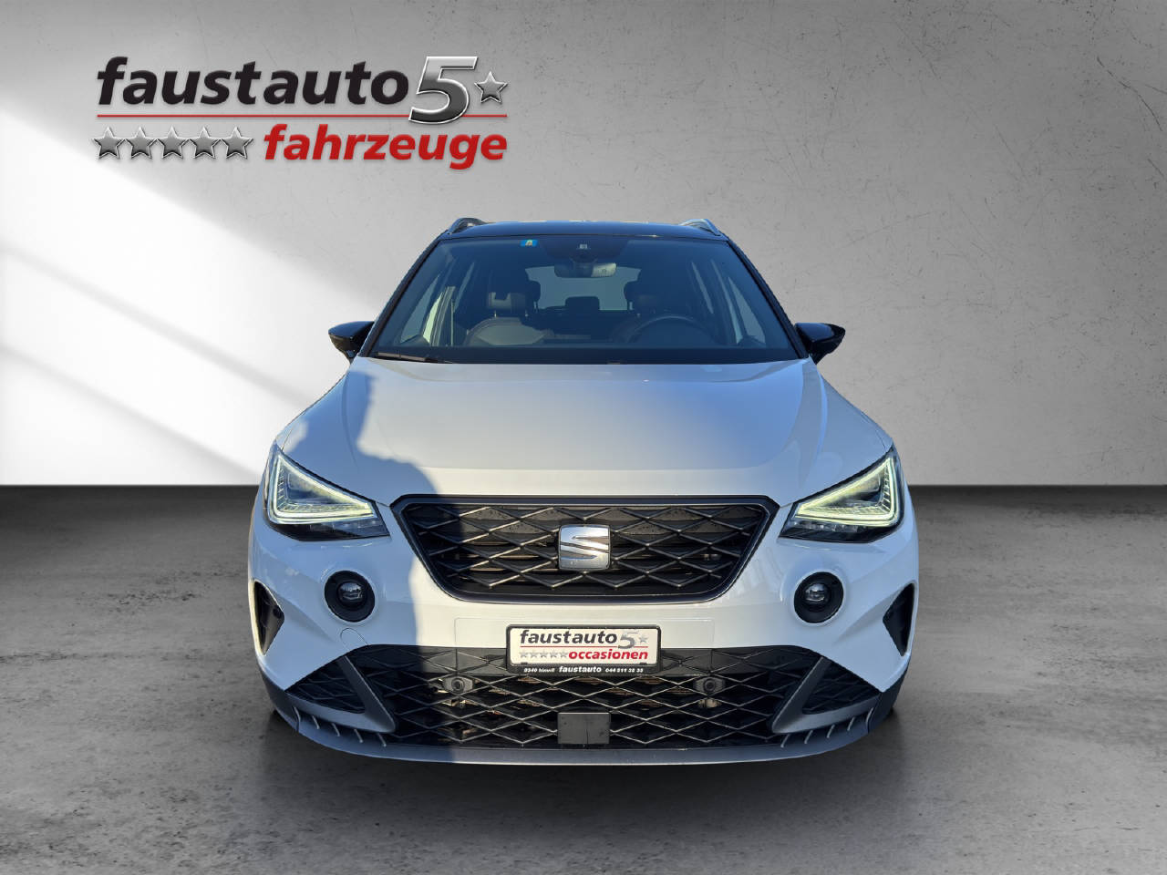 SEAT Arona 1.5 TSI Hola FR DSG MY22-image-1