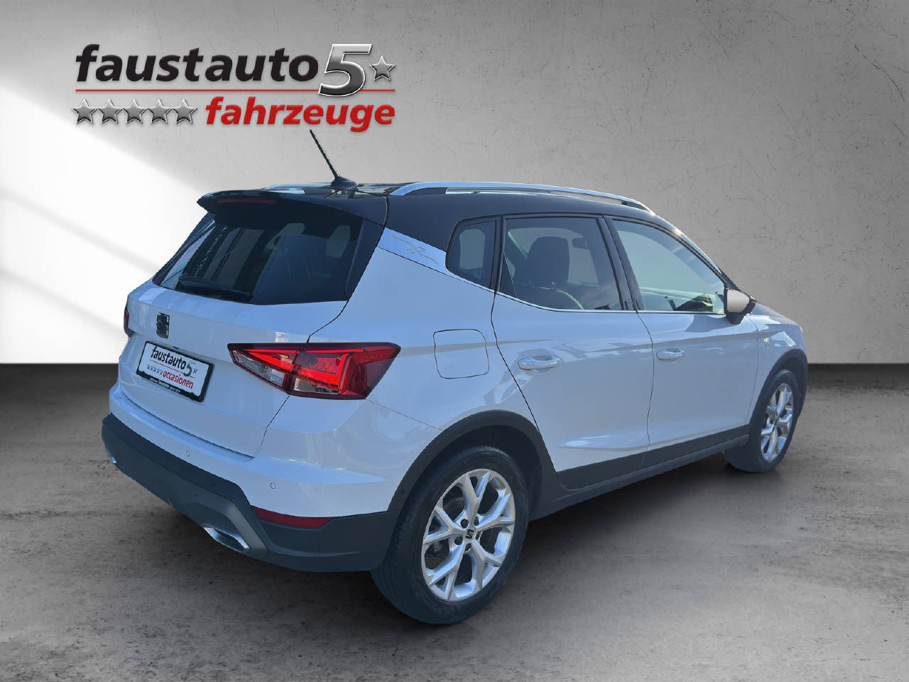 SEAT Arona 1.5 TSI Hola FR DSG MY22-image-12
