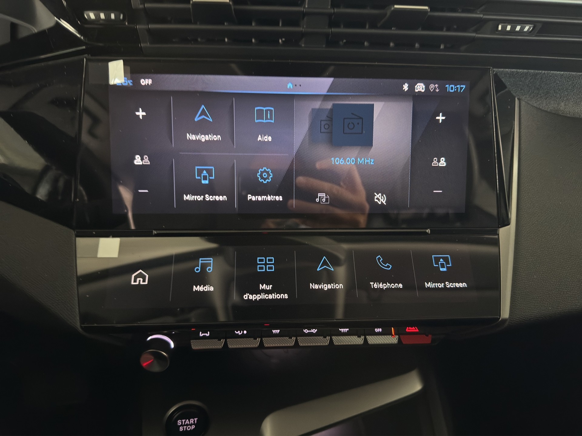PEUGEOT 308 SW 1.2 Hybrid Allure-image-9