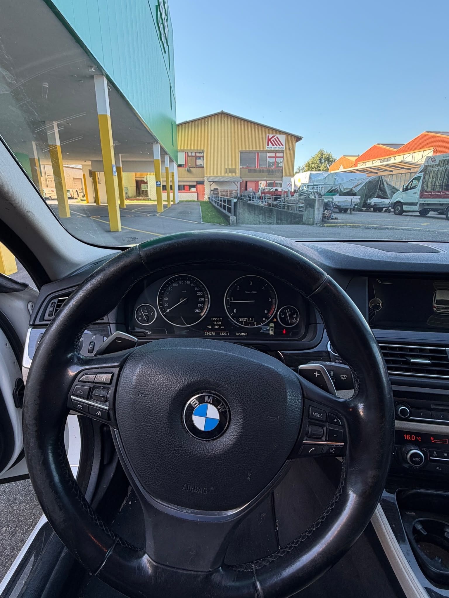 BMW 520d Touring Steptronic-image-10