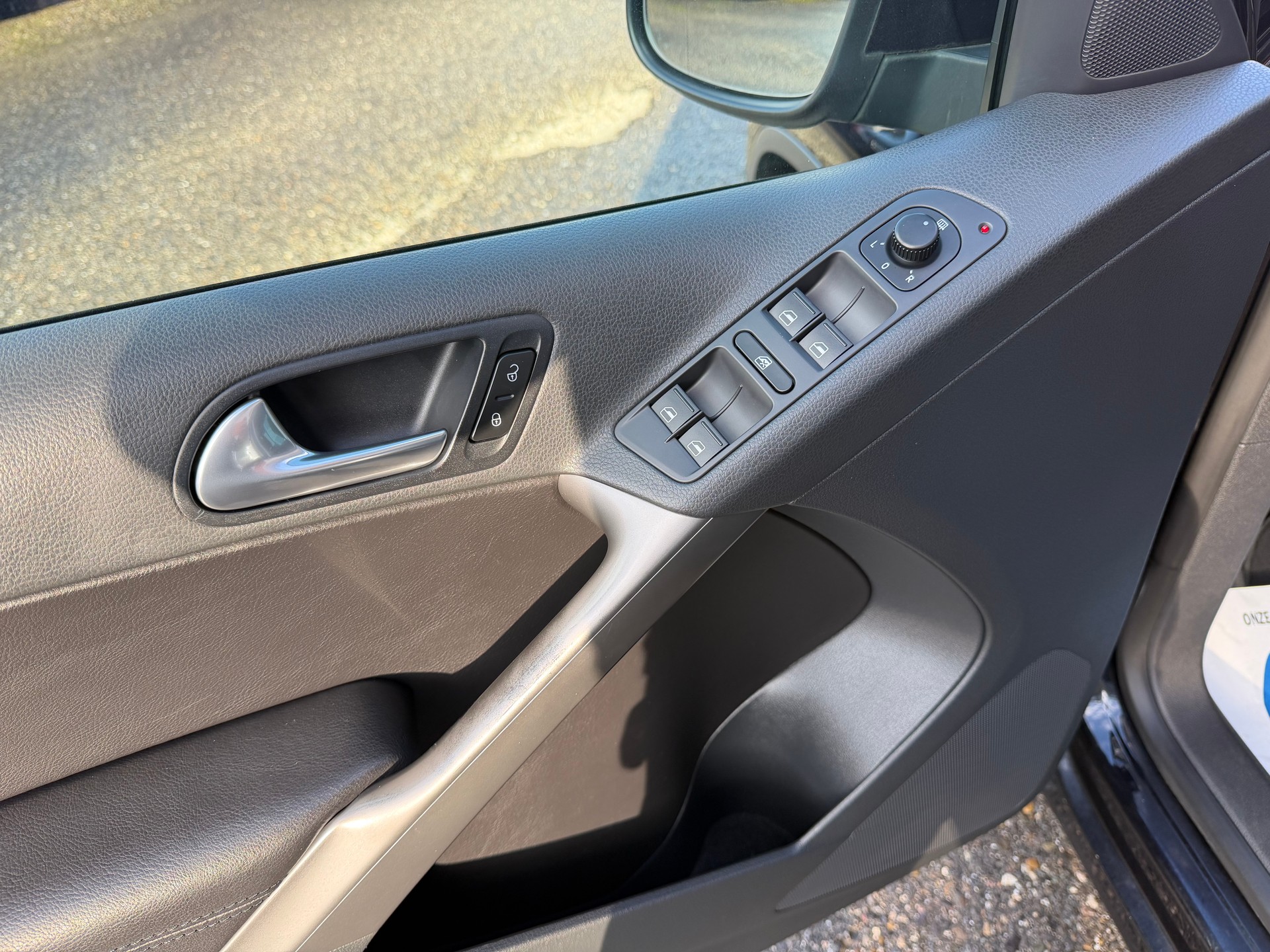 VW Tiguan 2.0 TSI Sport&Style Tiptronic-image-5