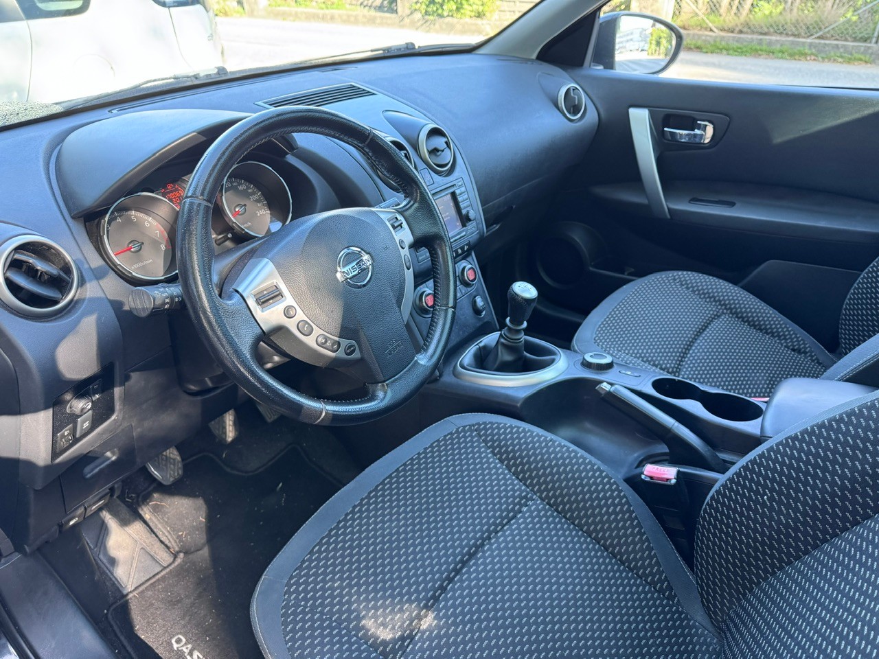 NISSAN Qashqai +2 2.0 4WD acenta-image-6