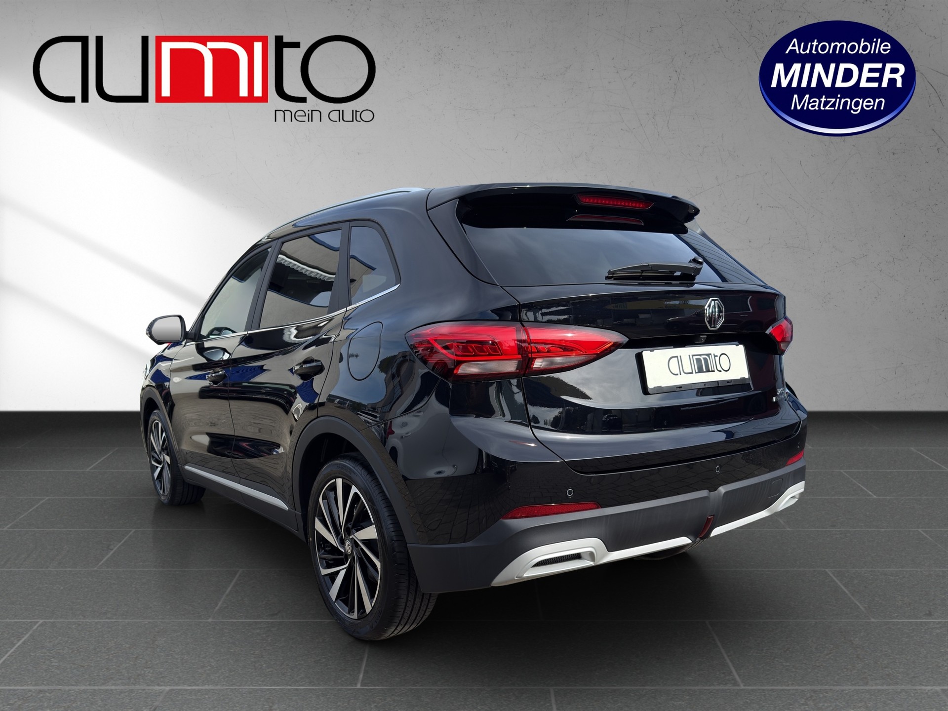 MG ZS 1.5 HEV Luxury-image-4