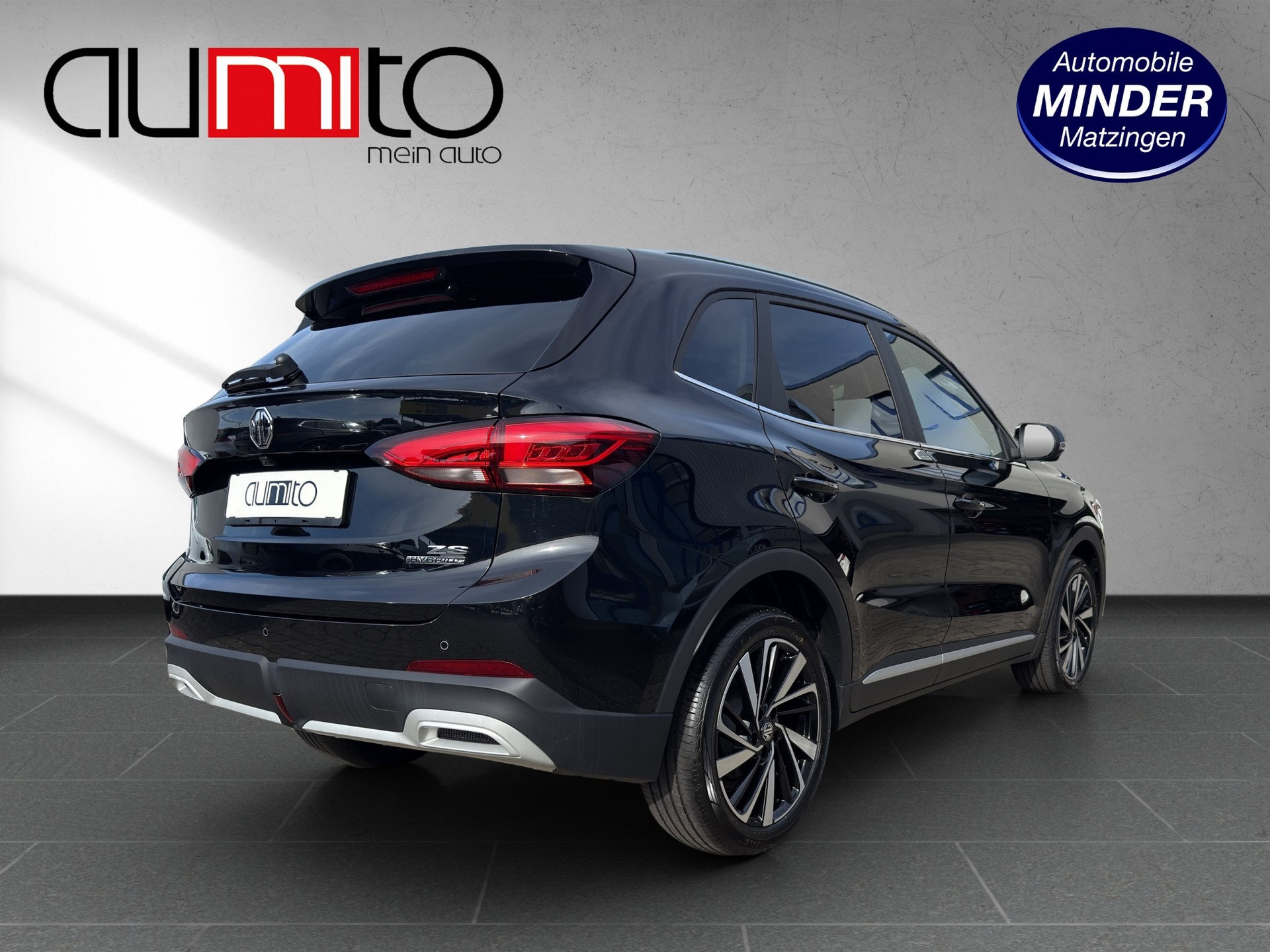 MG ZS 1.5 HEV Luxury-image-2