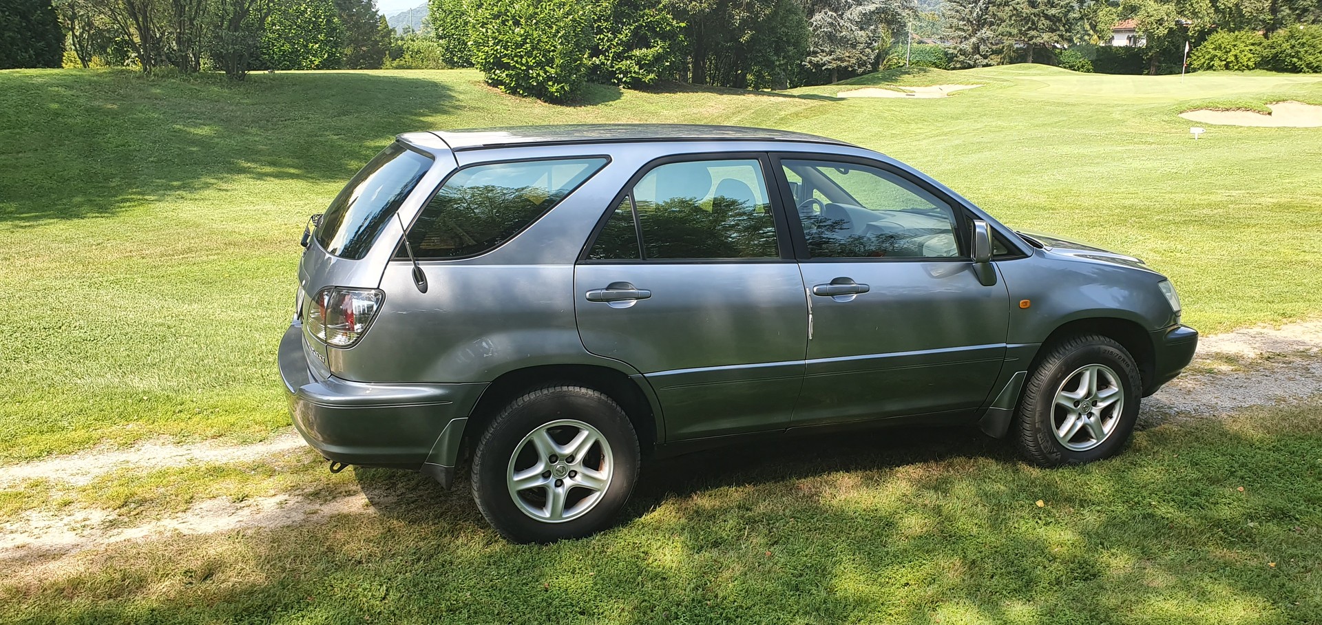 LEXUS 300-image-2