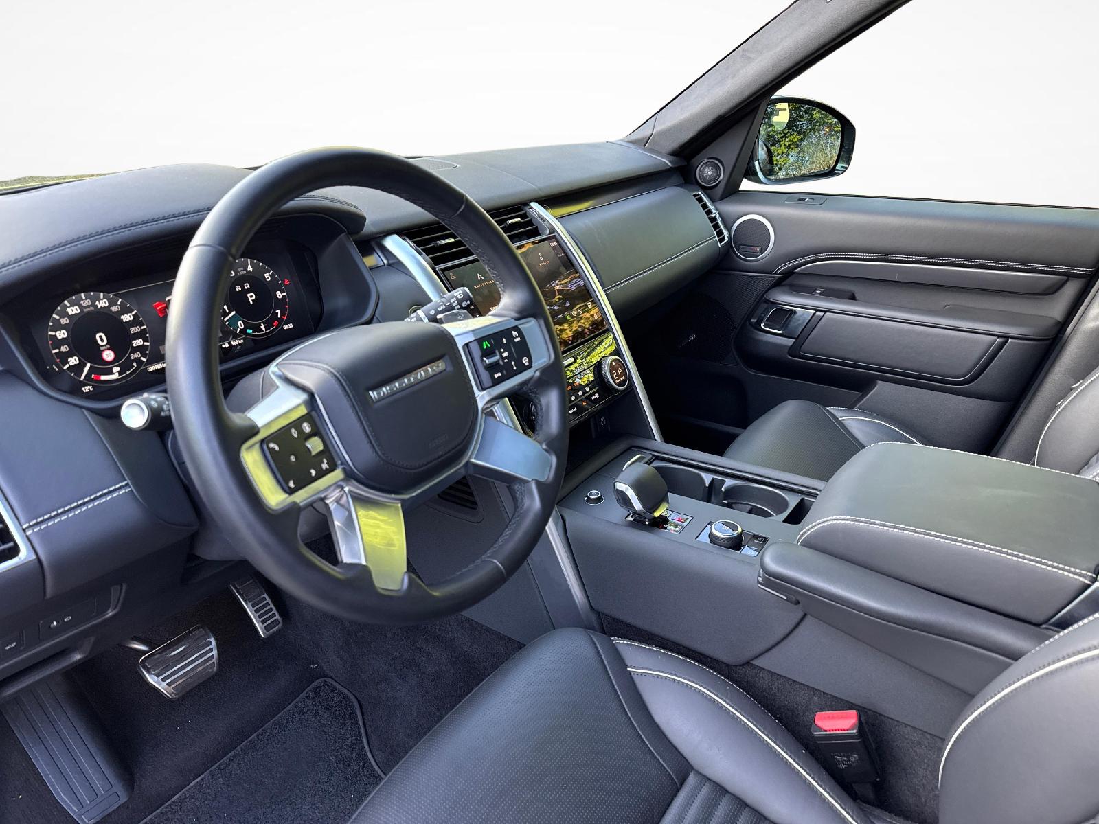 LAND ROVER Discovery 3.0 I6 Metropolitan Edition 5+2 Sitze-image-9