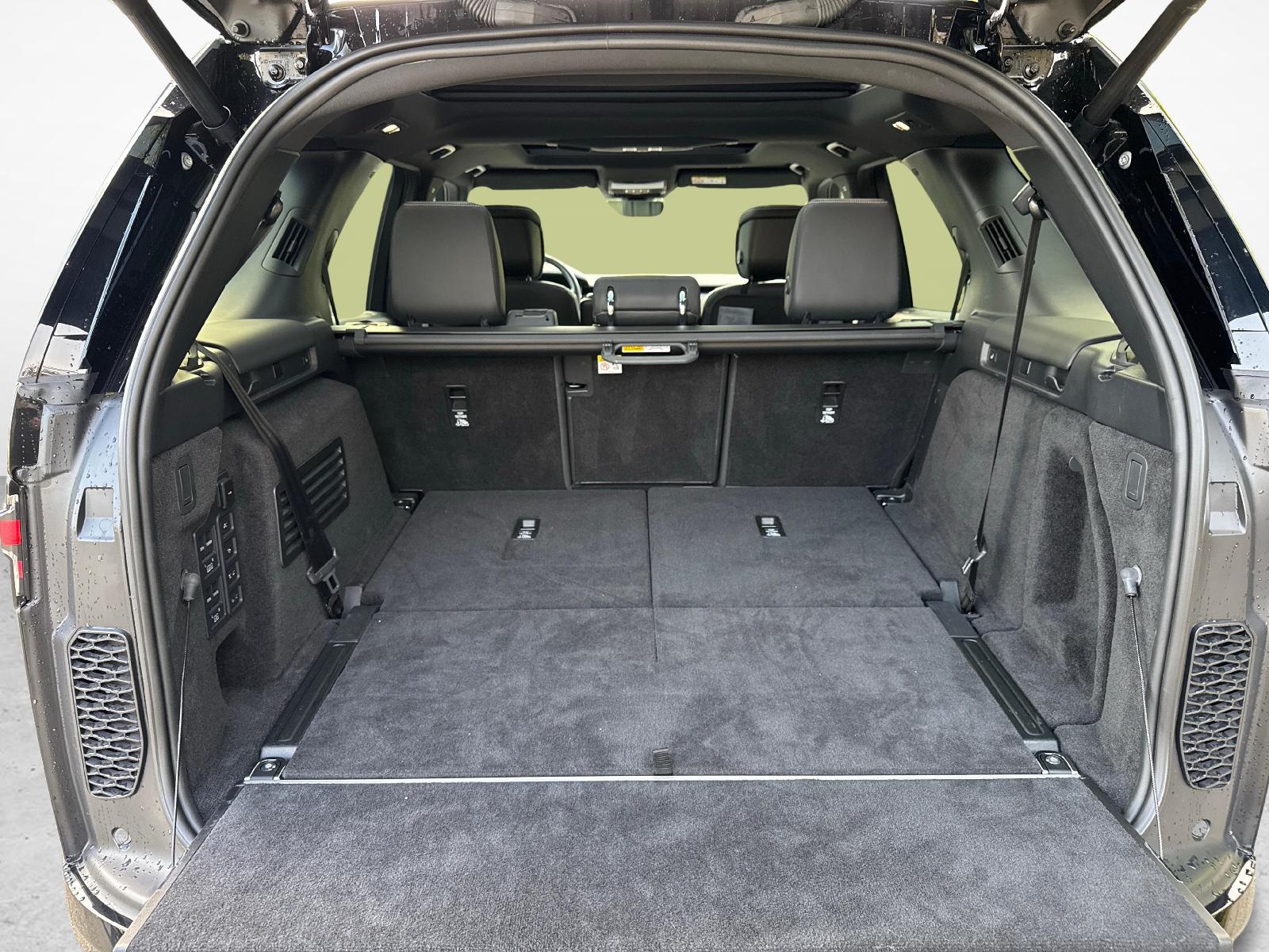 LAND ROVER Discovery 3.0 I6 Metropolitan Edition 5+2 Sitze-image-16