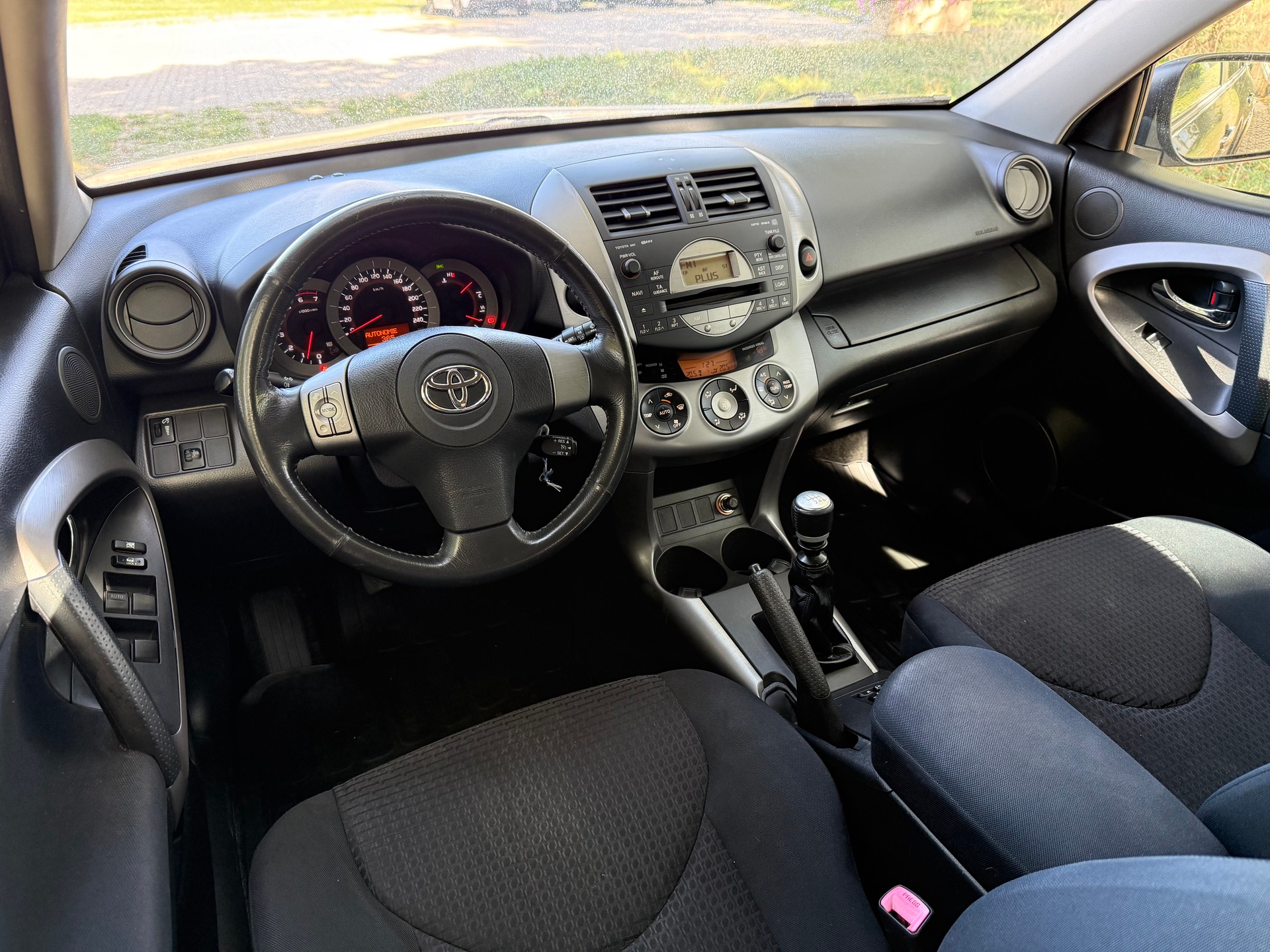 TOYOTA RAV-4 2.2D-4 D CleanPower Linea Sol-image-5