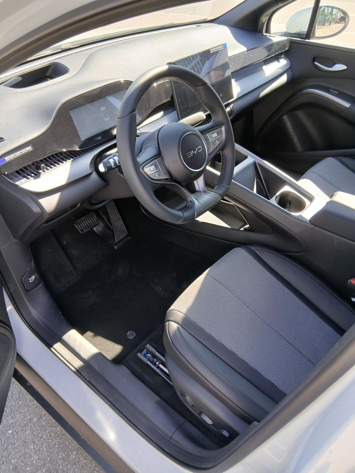BYD Dolphin G DM-i Comfort-image-8