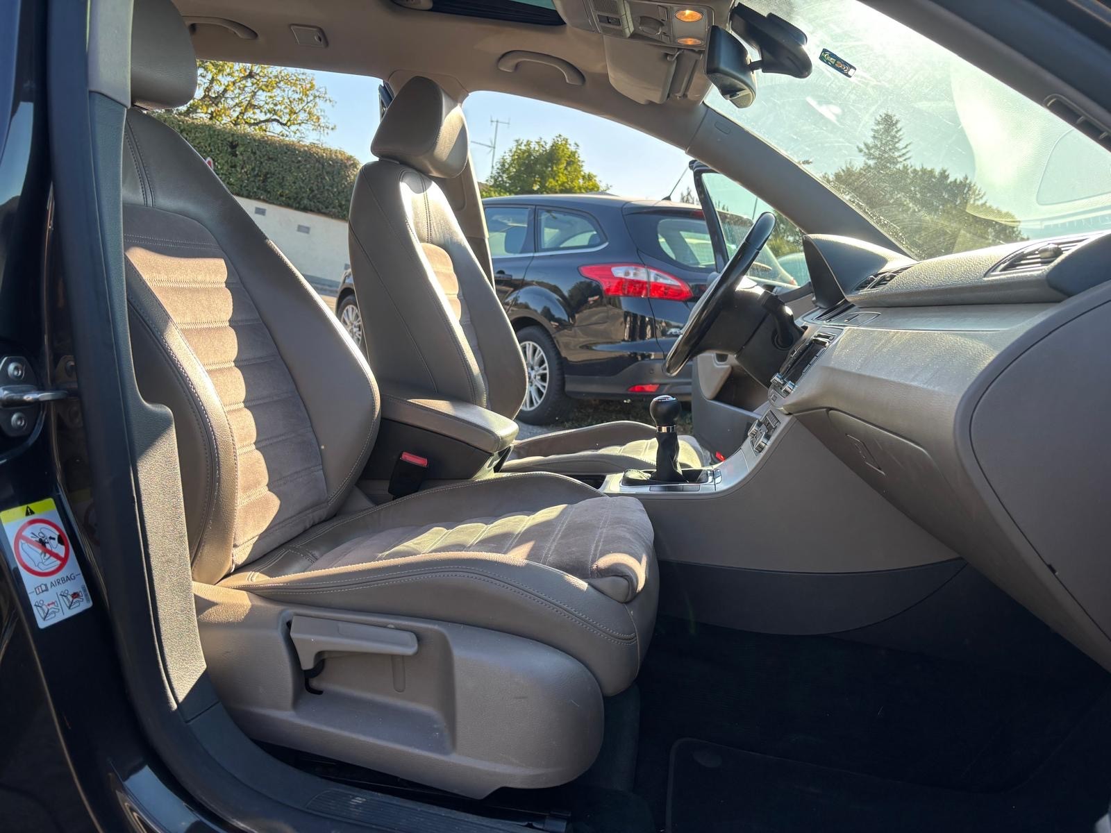 VW Passat Variant 2.0T FSI Highline-image-7