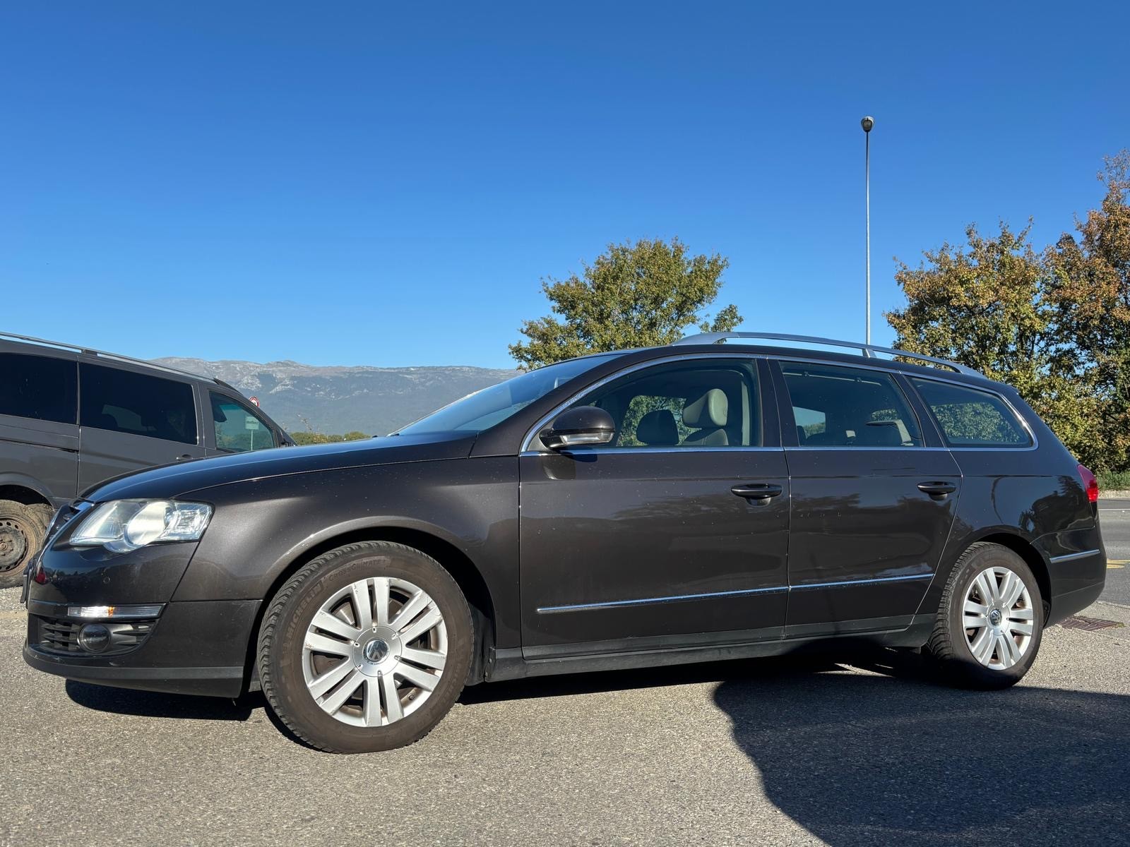 VW Passat Variant 2.0T FSI Highline-image-1