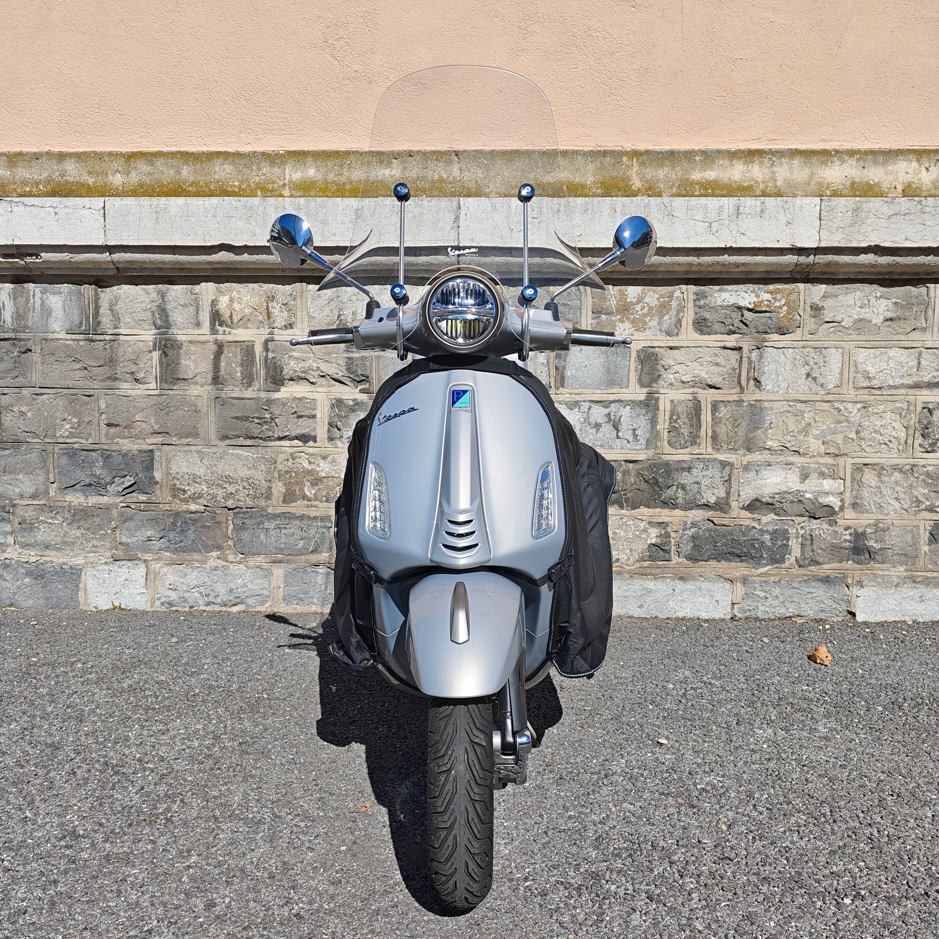 PIAGGIO Vespa 125 Primavera Tech-showroom-element-1