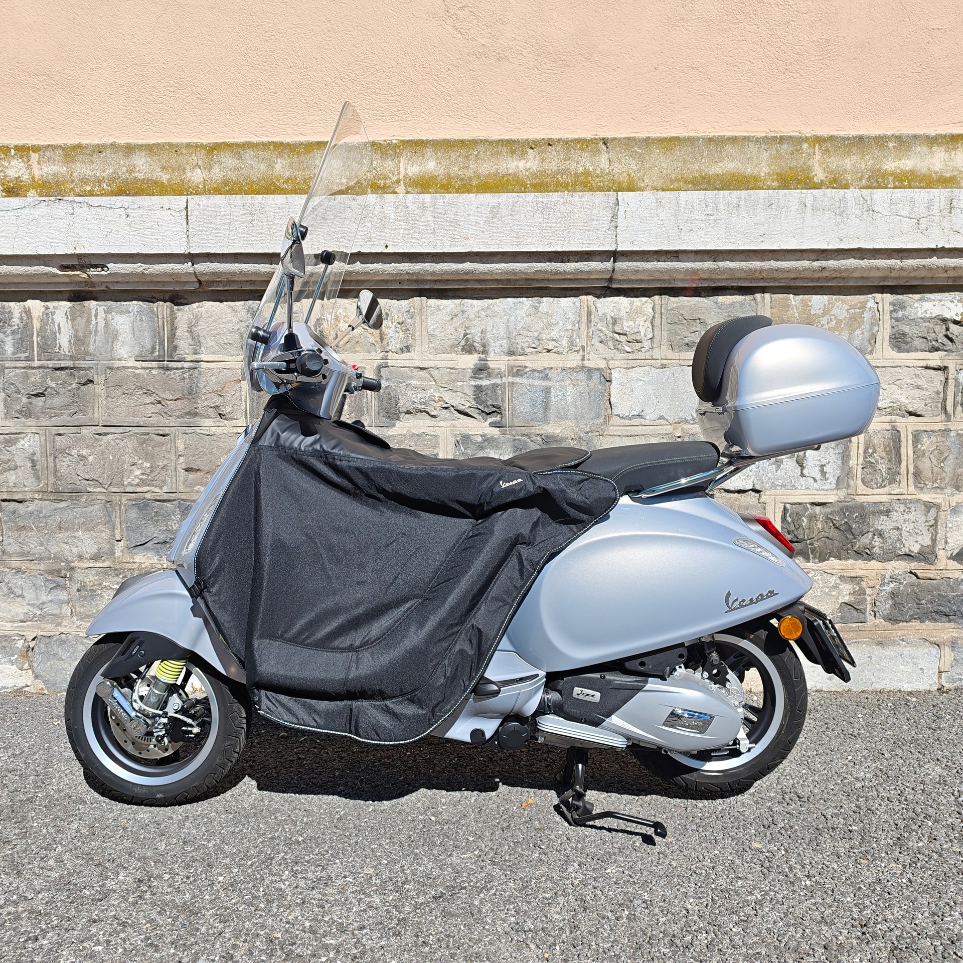 PIAGGIO Vespa 125 Primavera Tech-showroom-element-2